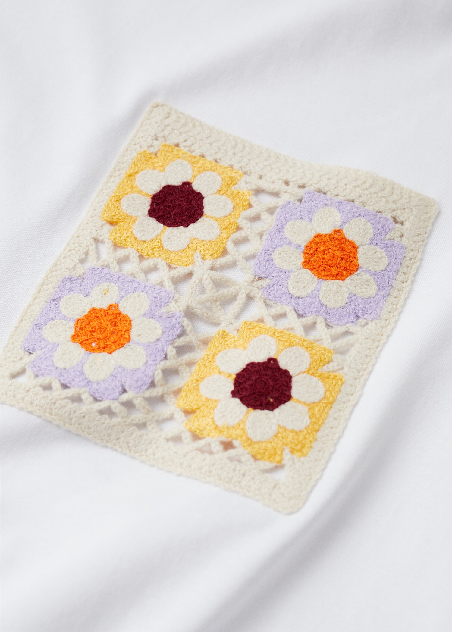 Embroidered detail cotton T-shirt - Details of the article 8