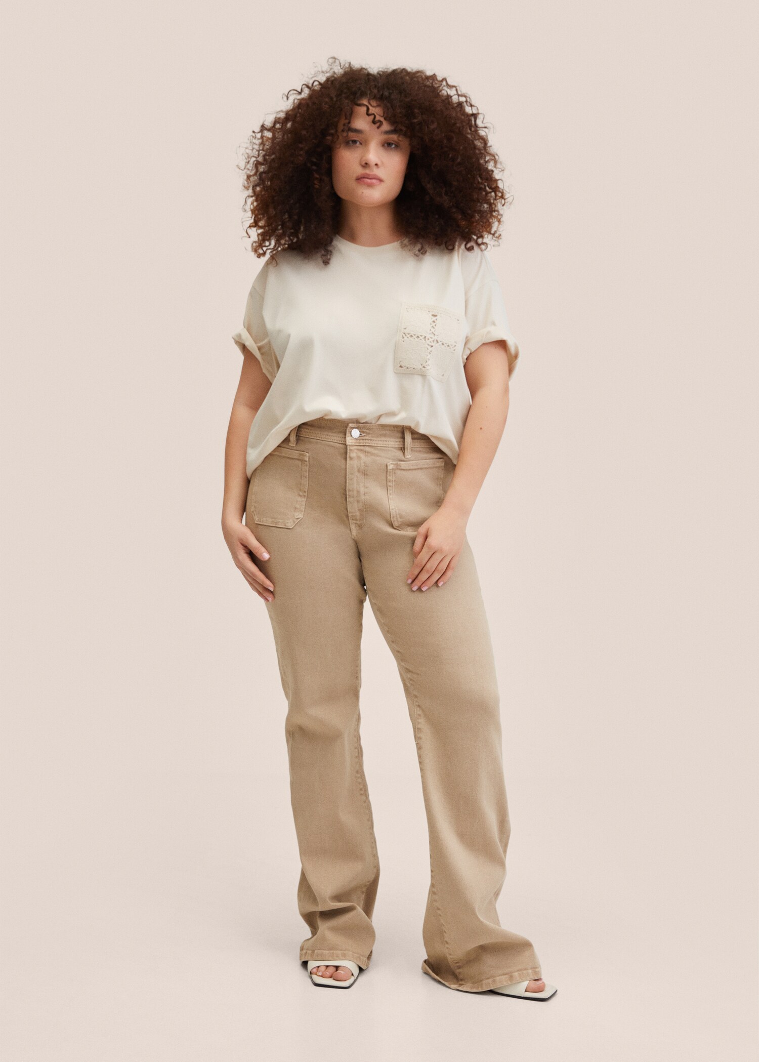 Embroidered detail cotton T-shirt - Details of the article 3