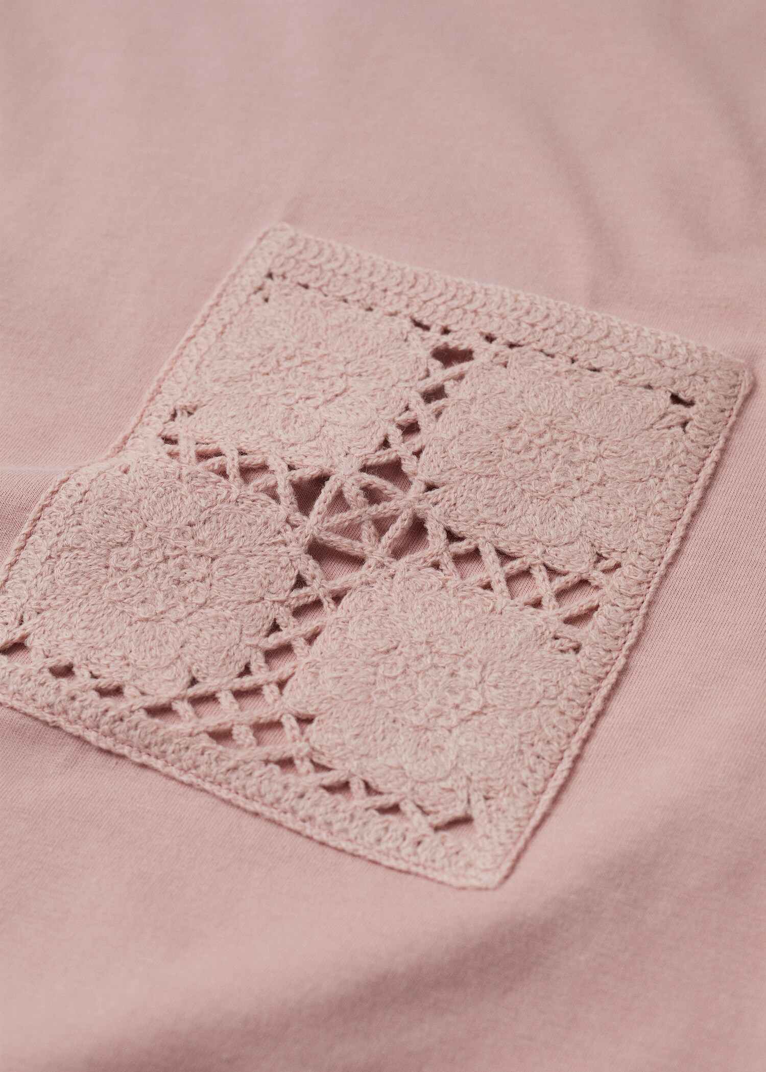 Embroidered detail cotton T-shirt - Details of the article 8