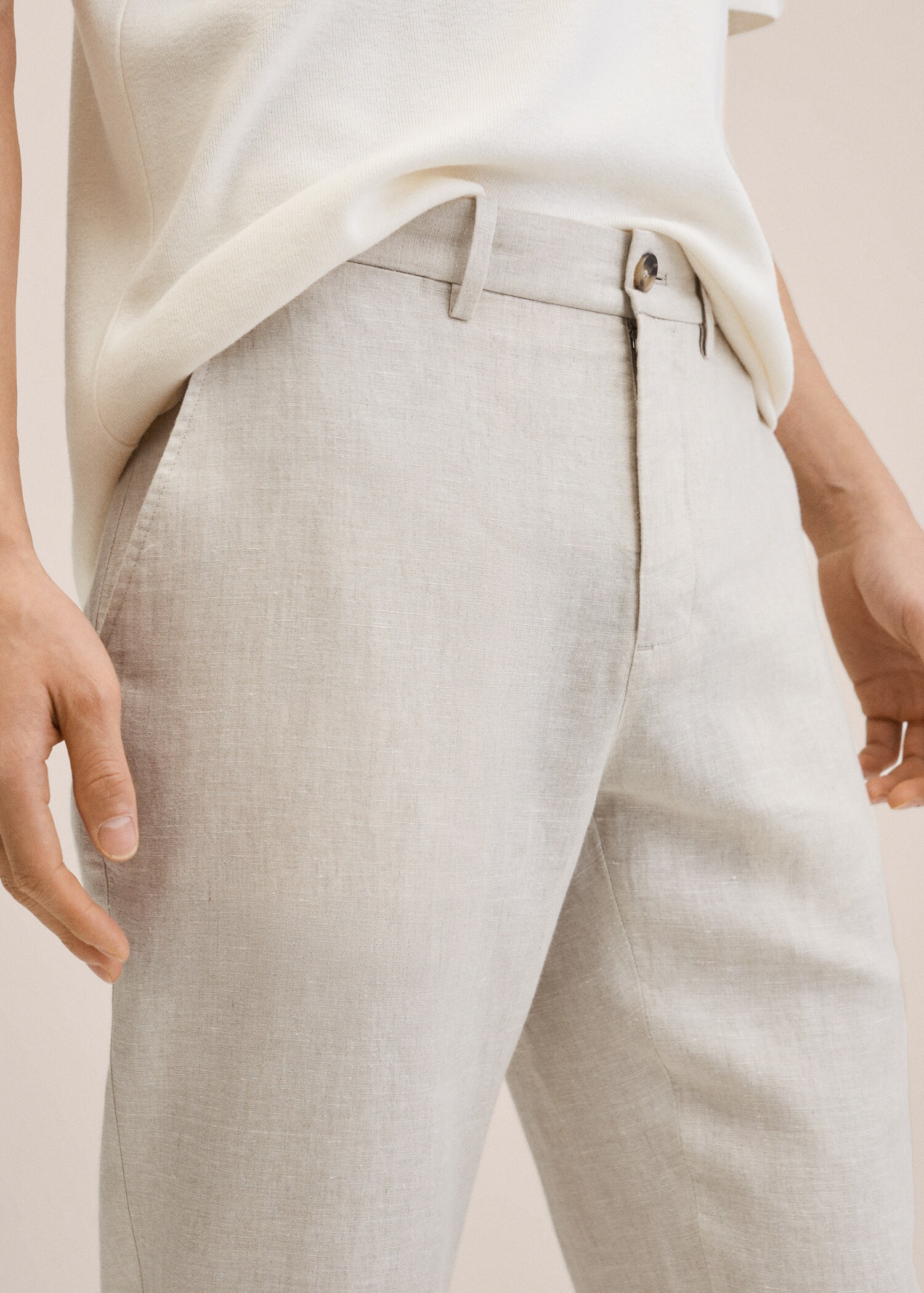 Slim fit linen trousers - Details of the article 1