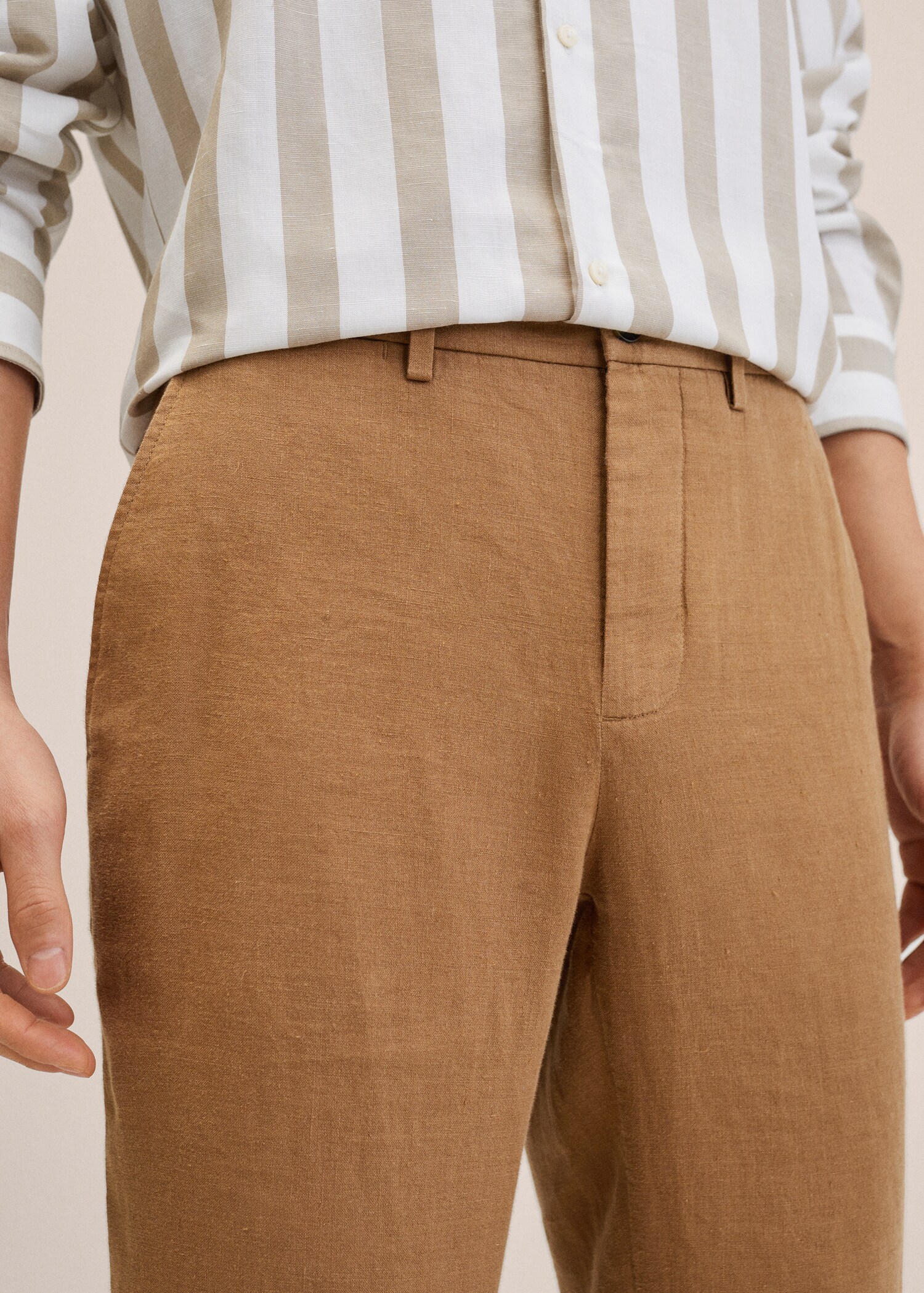 Slim fit linen trousers - Details of the article 1