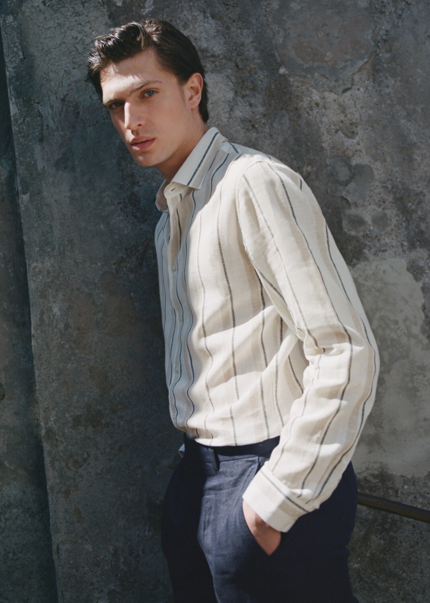 100% linen striped shirt - Details of the article 6