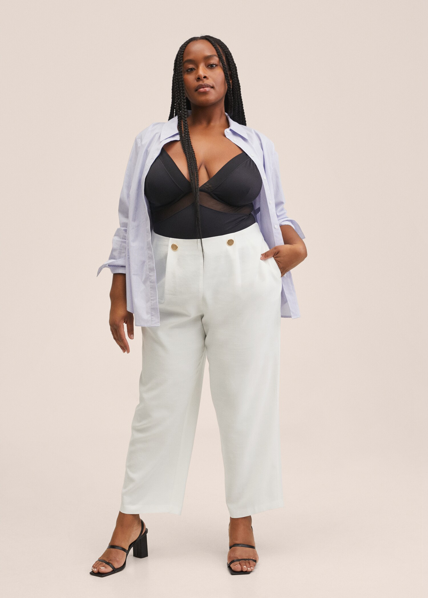 Cropped button pants - Details of the article 5