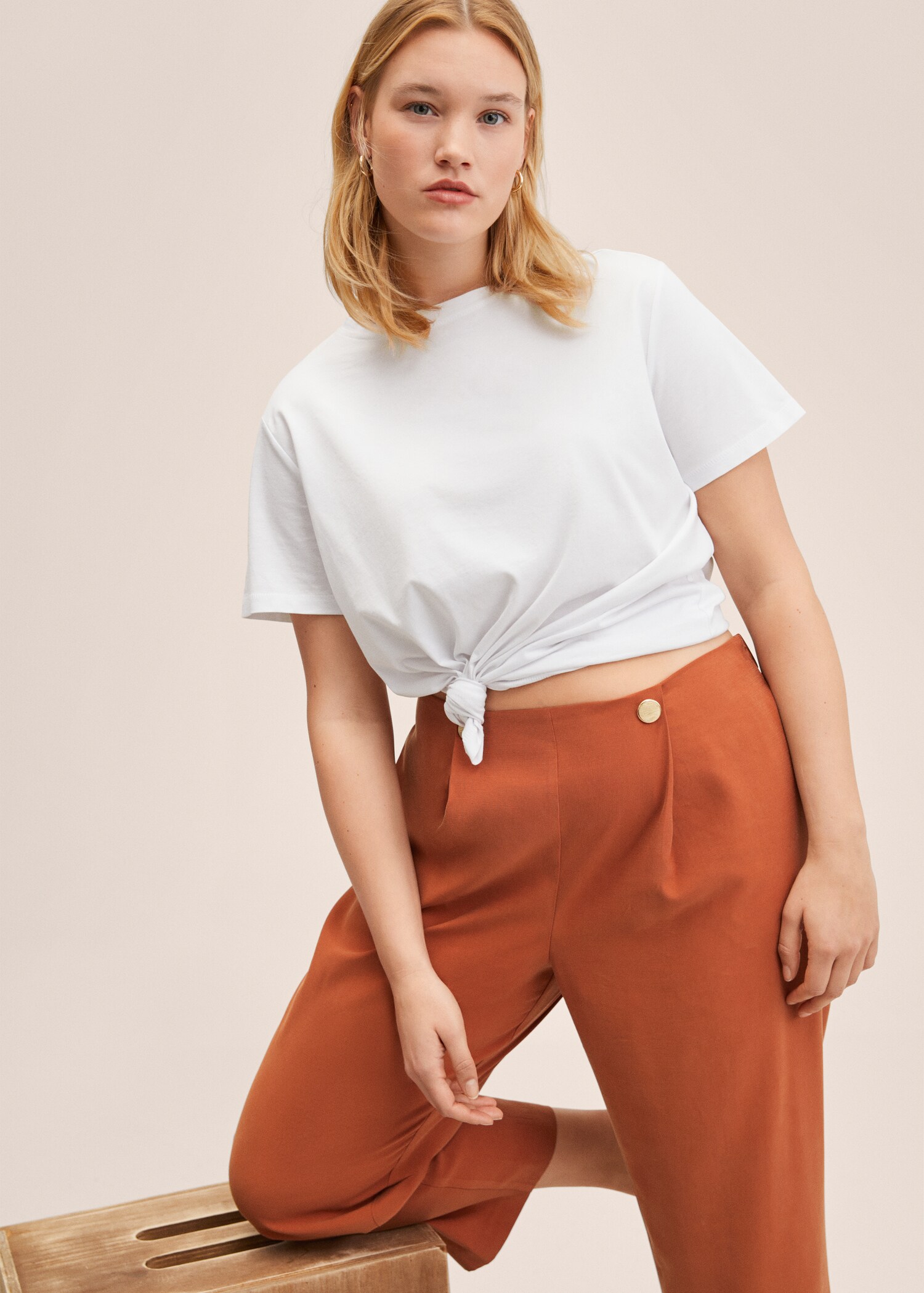 Cropped button pants - Details of the article 5