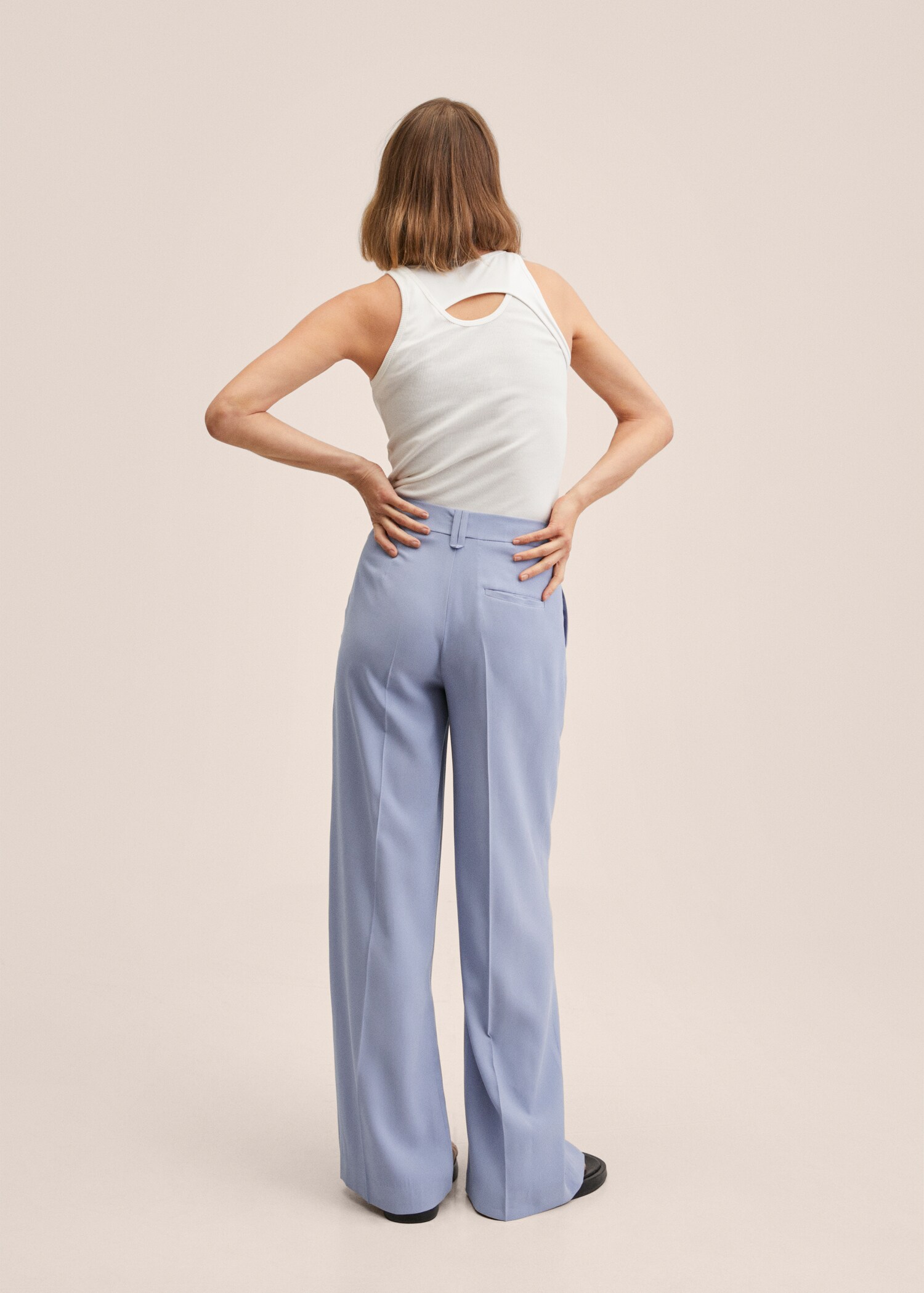 Wideleg pleated trousers - Reverse of the article
