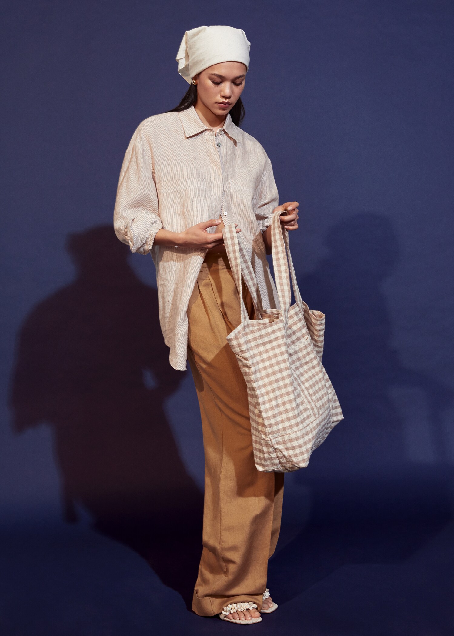 Wideleg pleated trousers - Details of the article 7