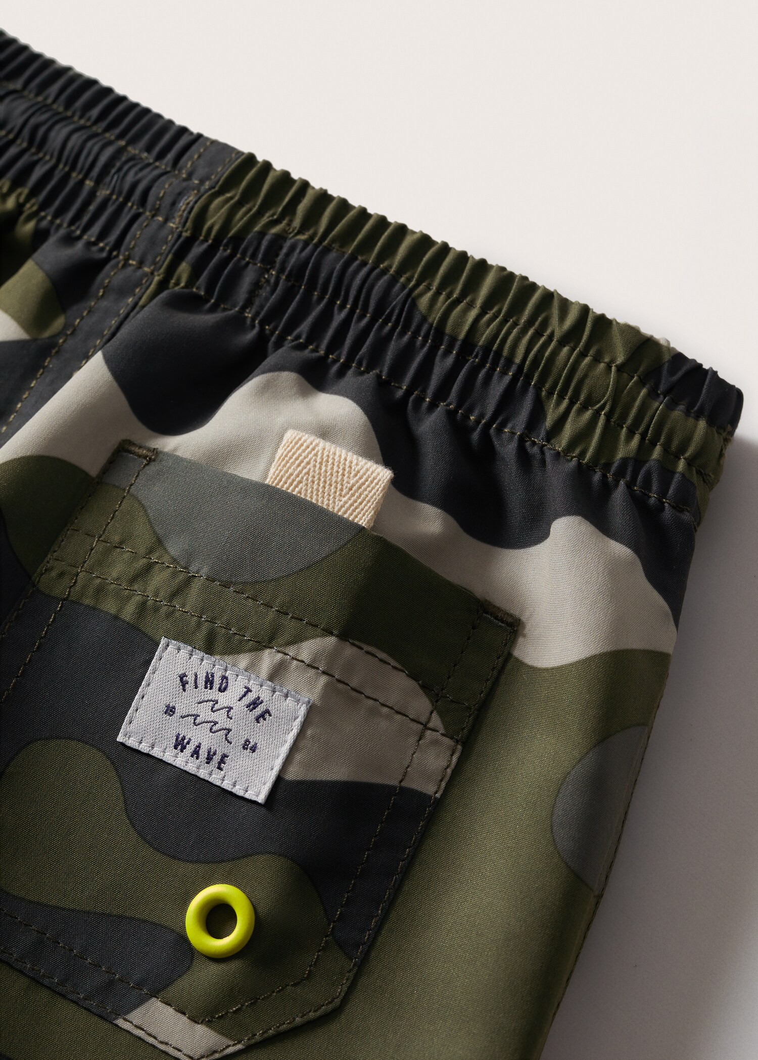 Badeshorts mit Tarnmuster - Detail des Artikels 7