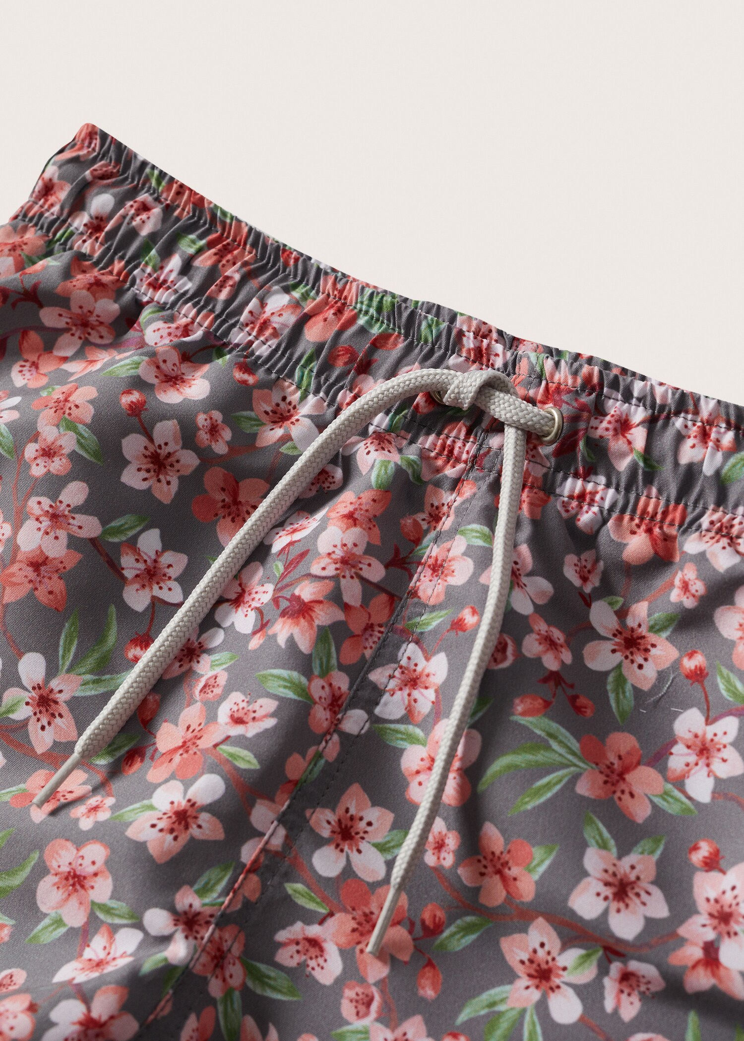Badeanzug mit Blumenmuster - Detail des Artikels 8