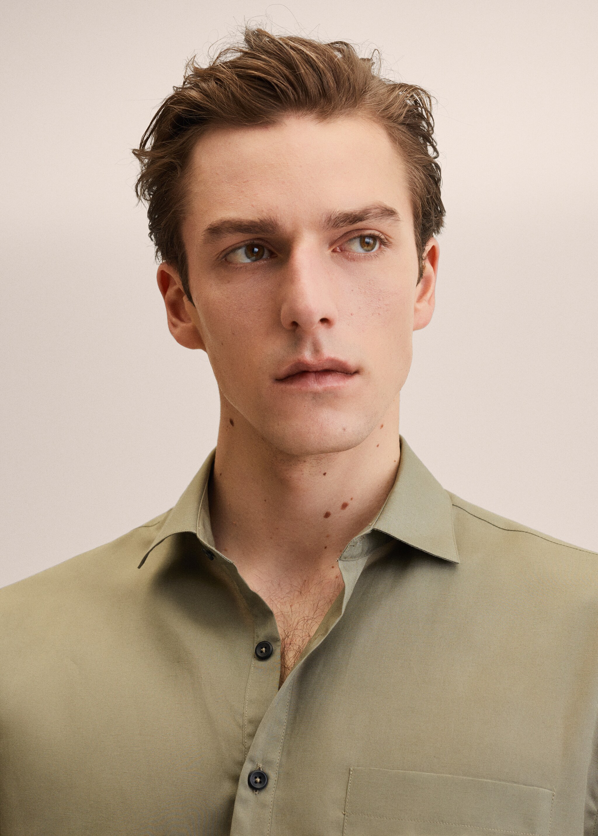 Slim-fit lyocell linen shirt - Details of the article 1