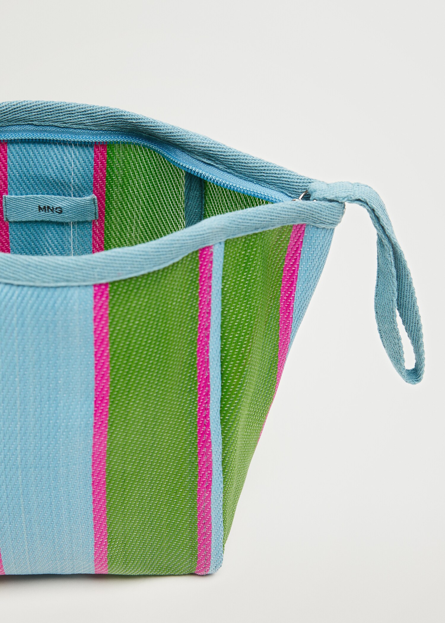 Striped cosmetic bag - Details of the article 2