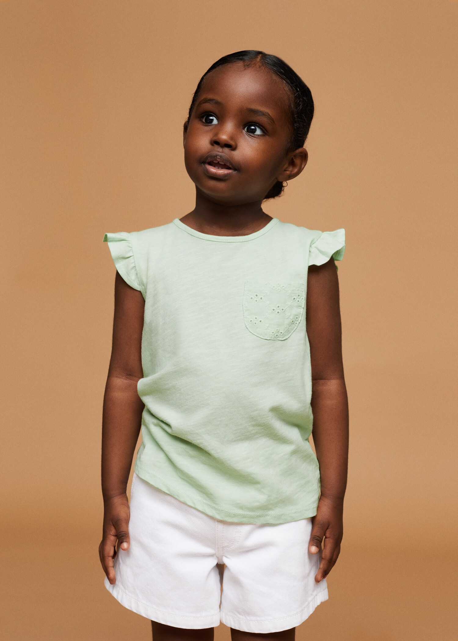 Embroidered chest-pocket T-shirt - Details of the article 2