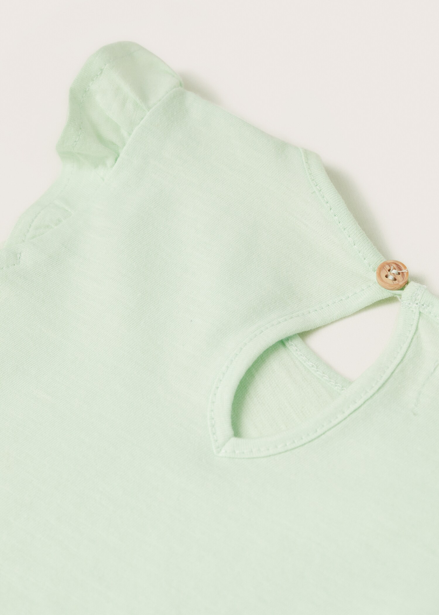 Embroidered chest-pocket T-shirt - Details of the article 9
