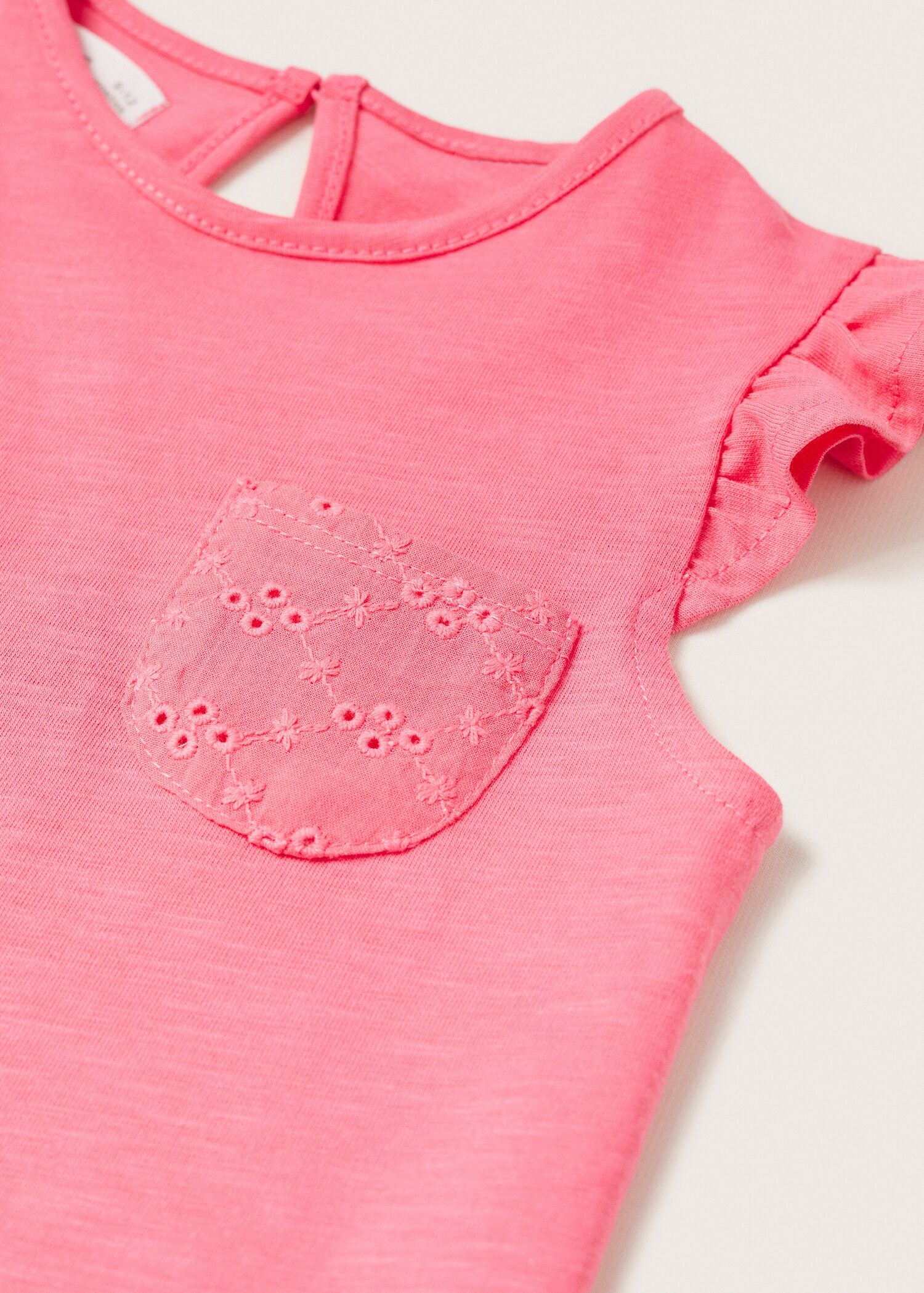 Embroidered chest-pocket T-shirt - Details of the article 9