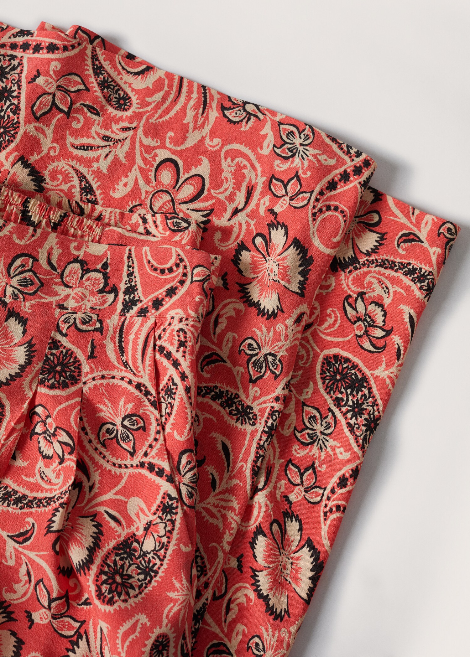 Fluid culotte trousers - Details of the article 8