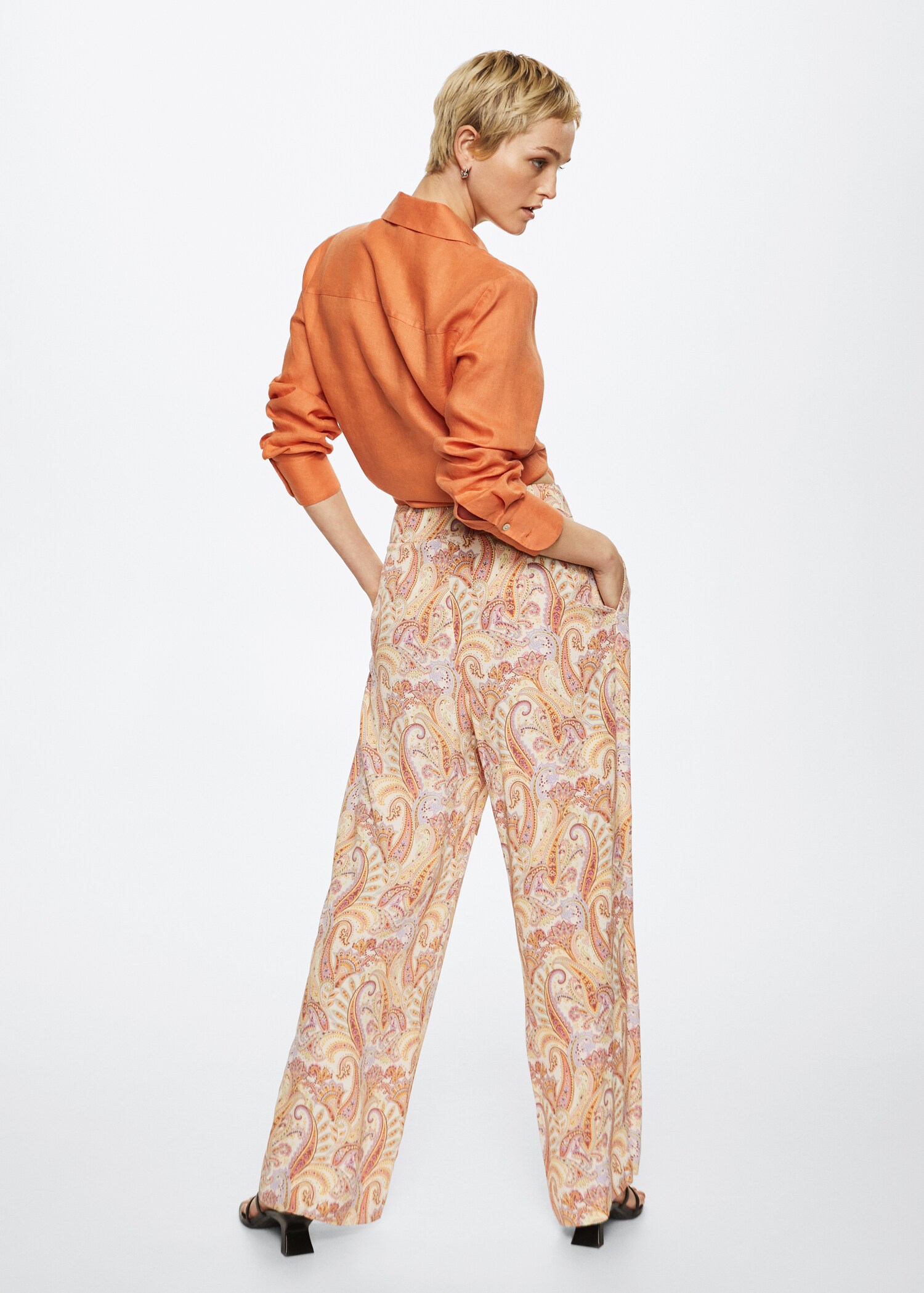Flowy printed trousers - Reverse of the article