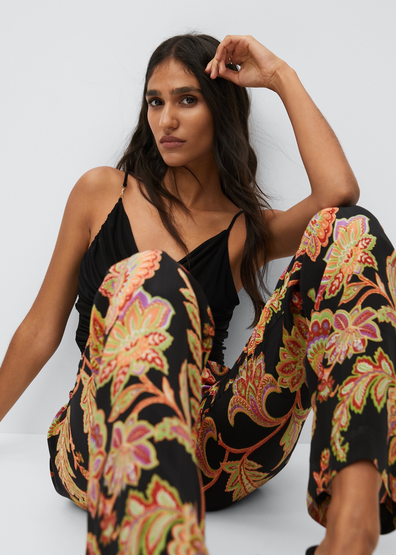 Satin printed trousers - Details of the article 1