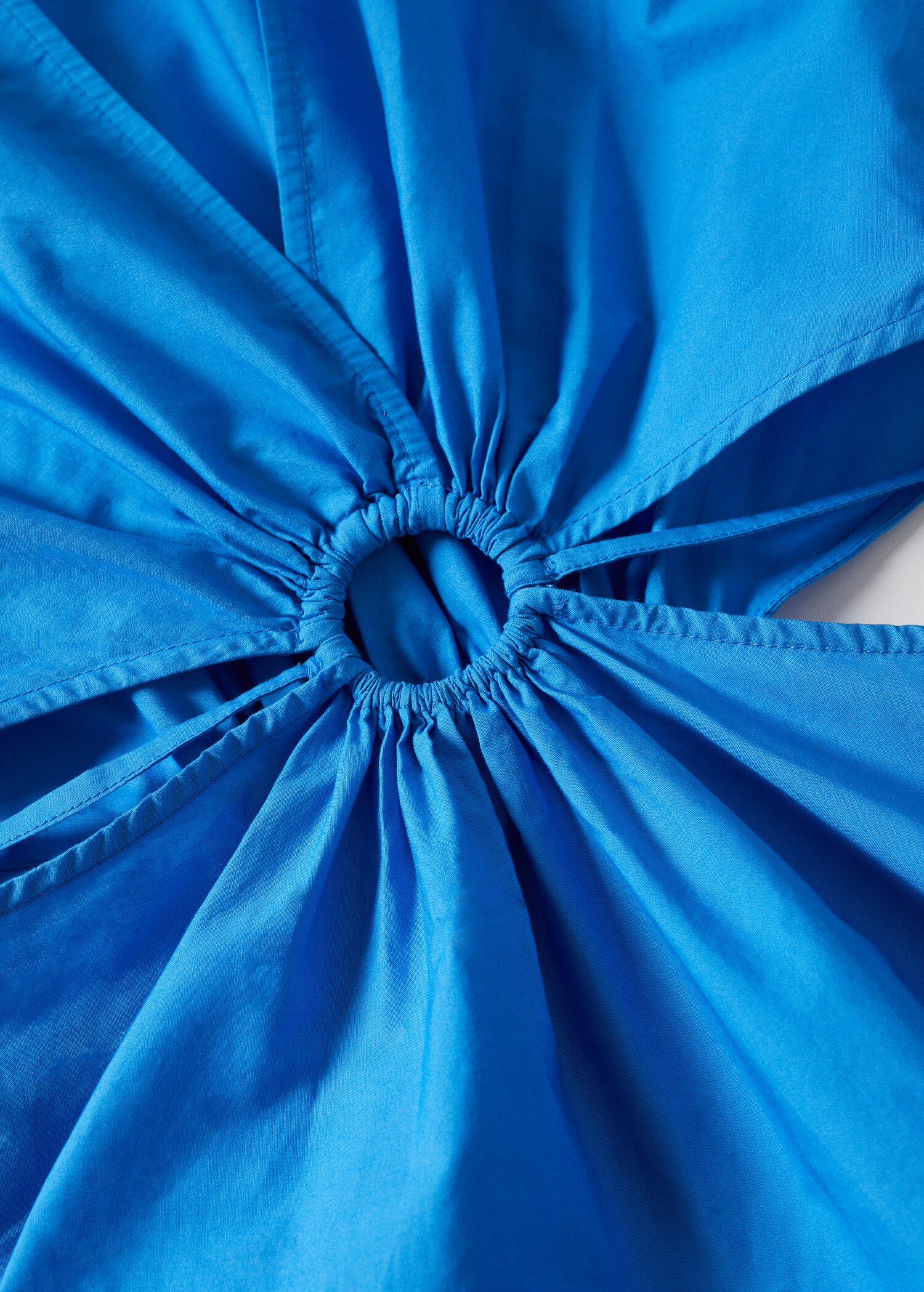 Baumwollkleid mit Schlitz - Detail des Artikels 8