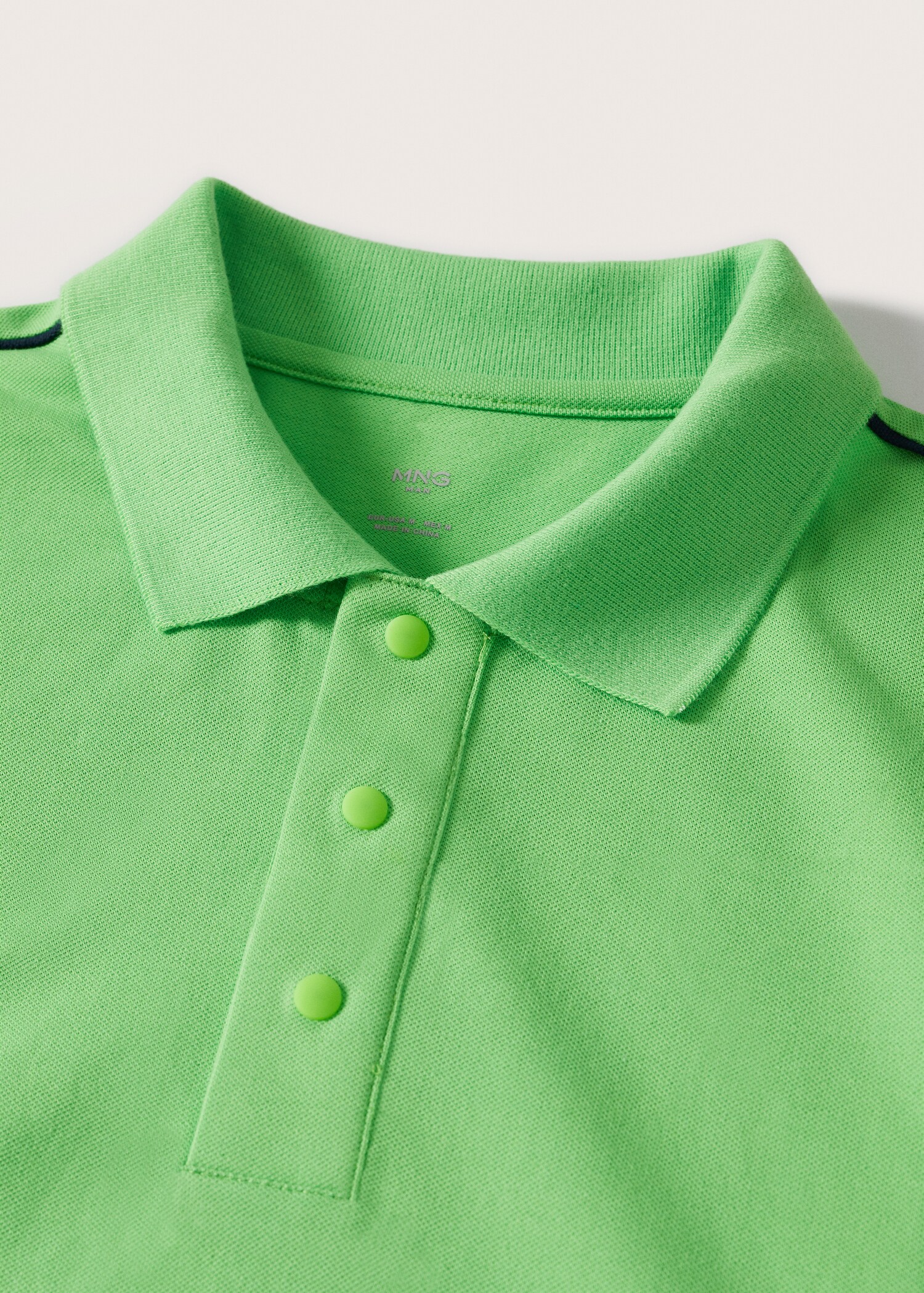 Colour-block breathable polo shirt - Details of the article 8