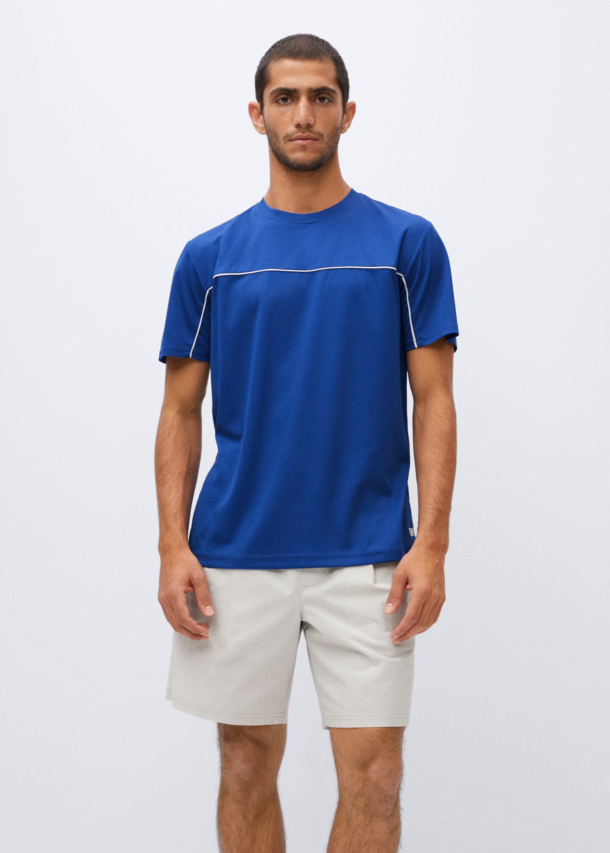 Camiseta deportiva transpirable - Plano medio