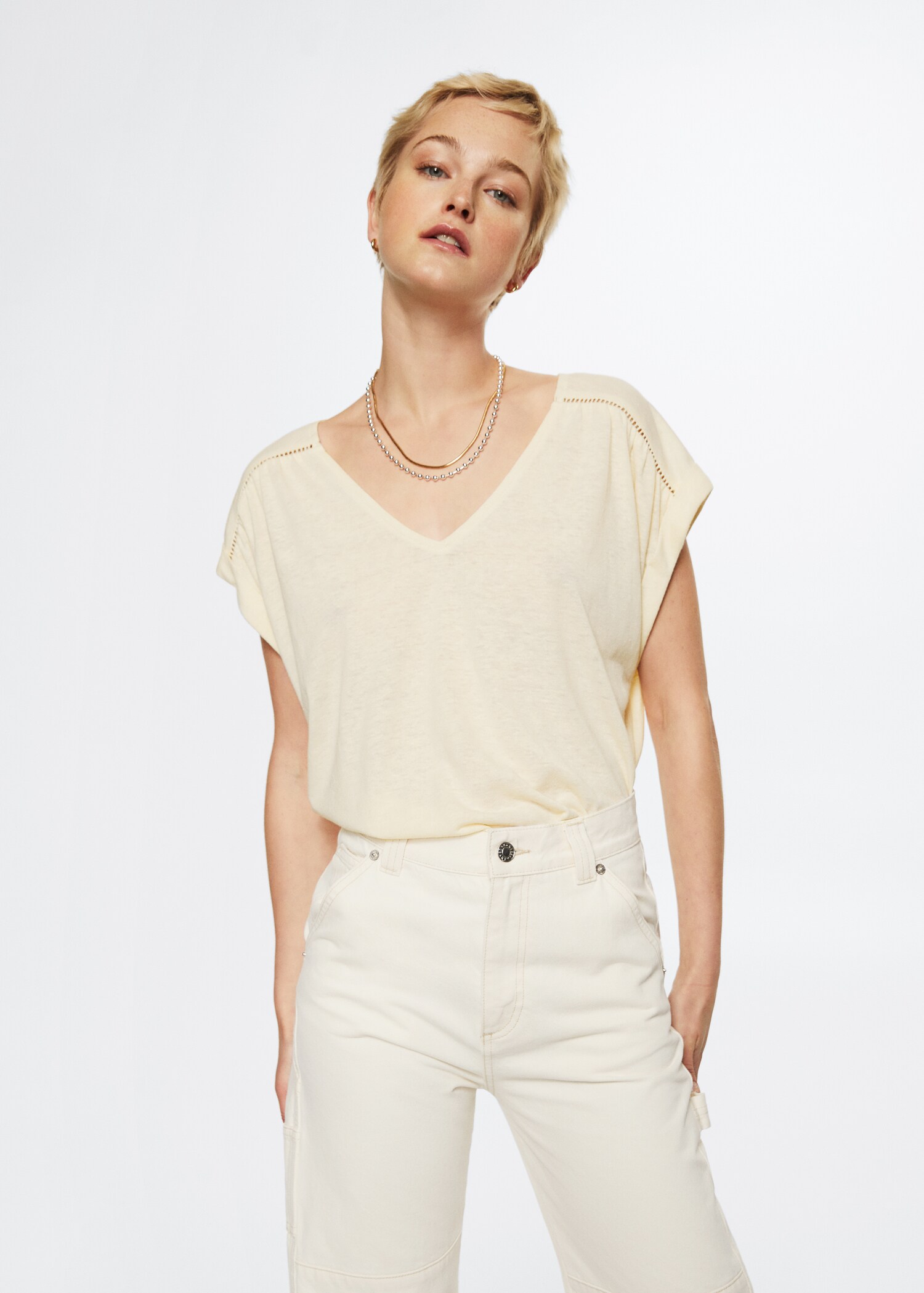 V-neck linen t-shirt - Medium plane