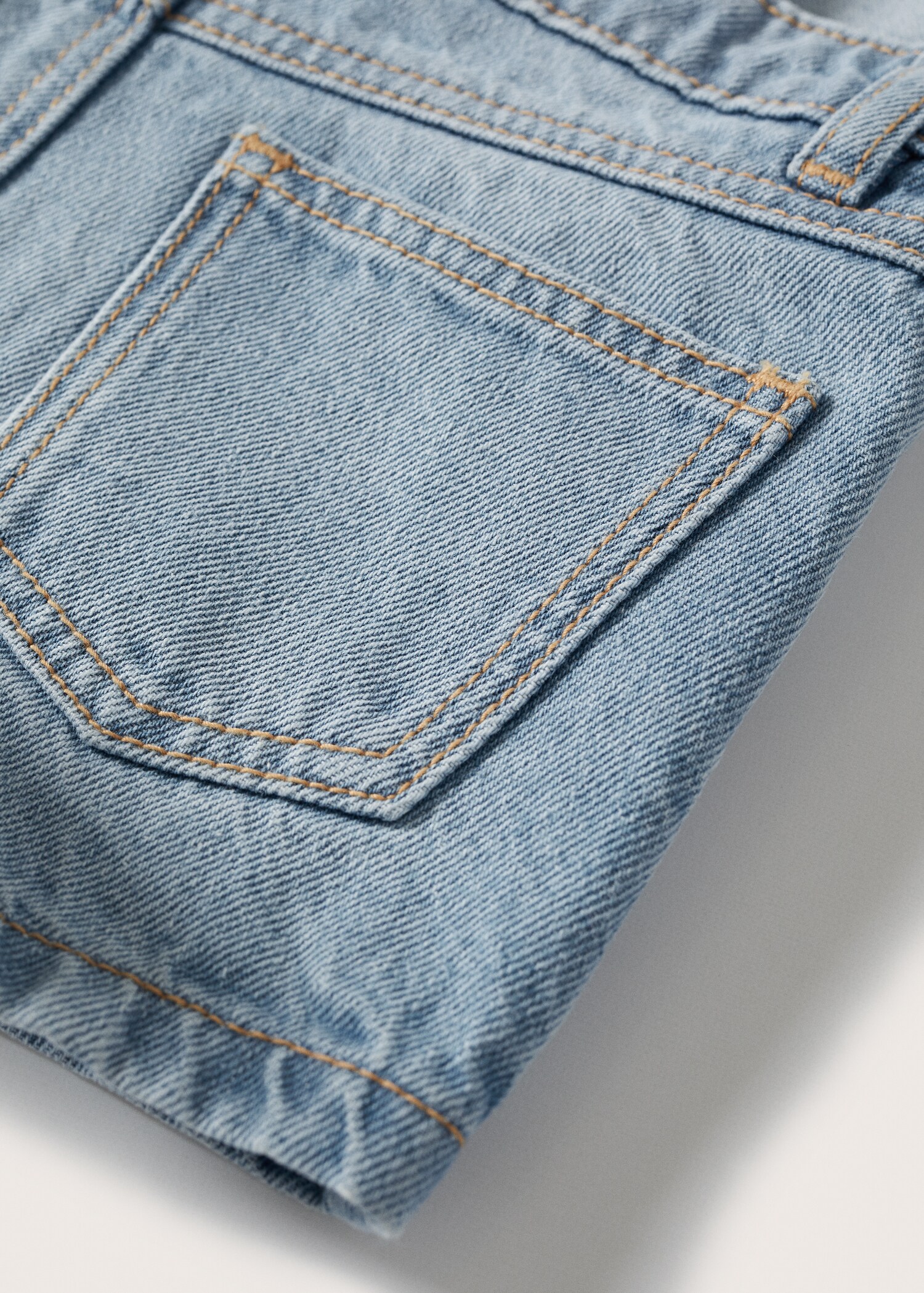Short denim dungarees - Details of the article 9