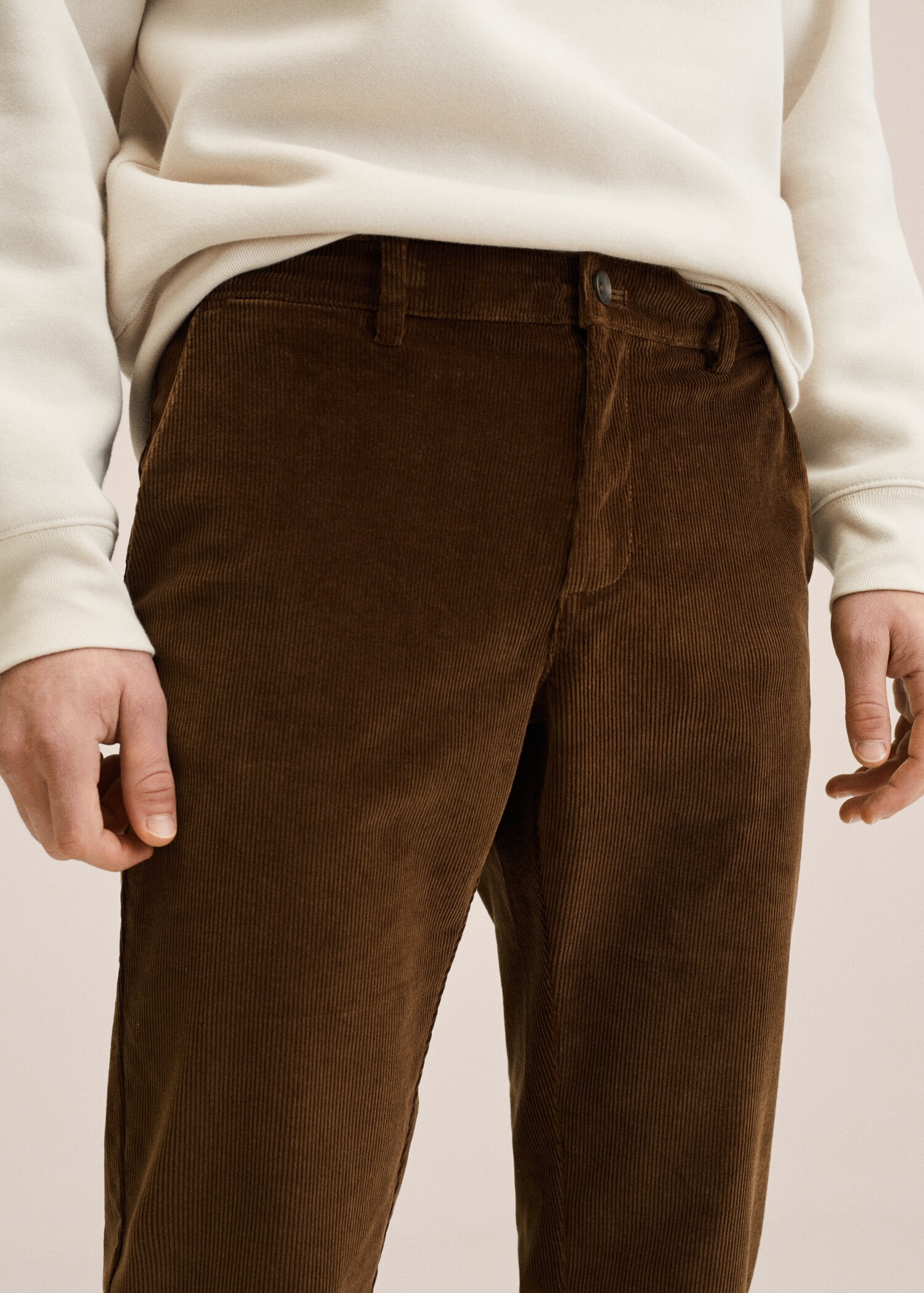 Pantalón tapered crop pana - Detalle del artículo 1