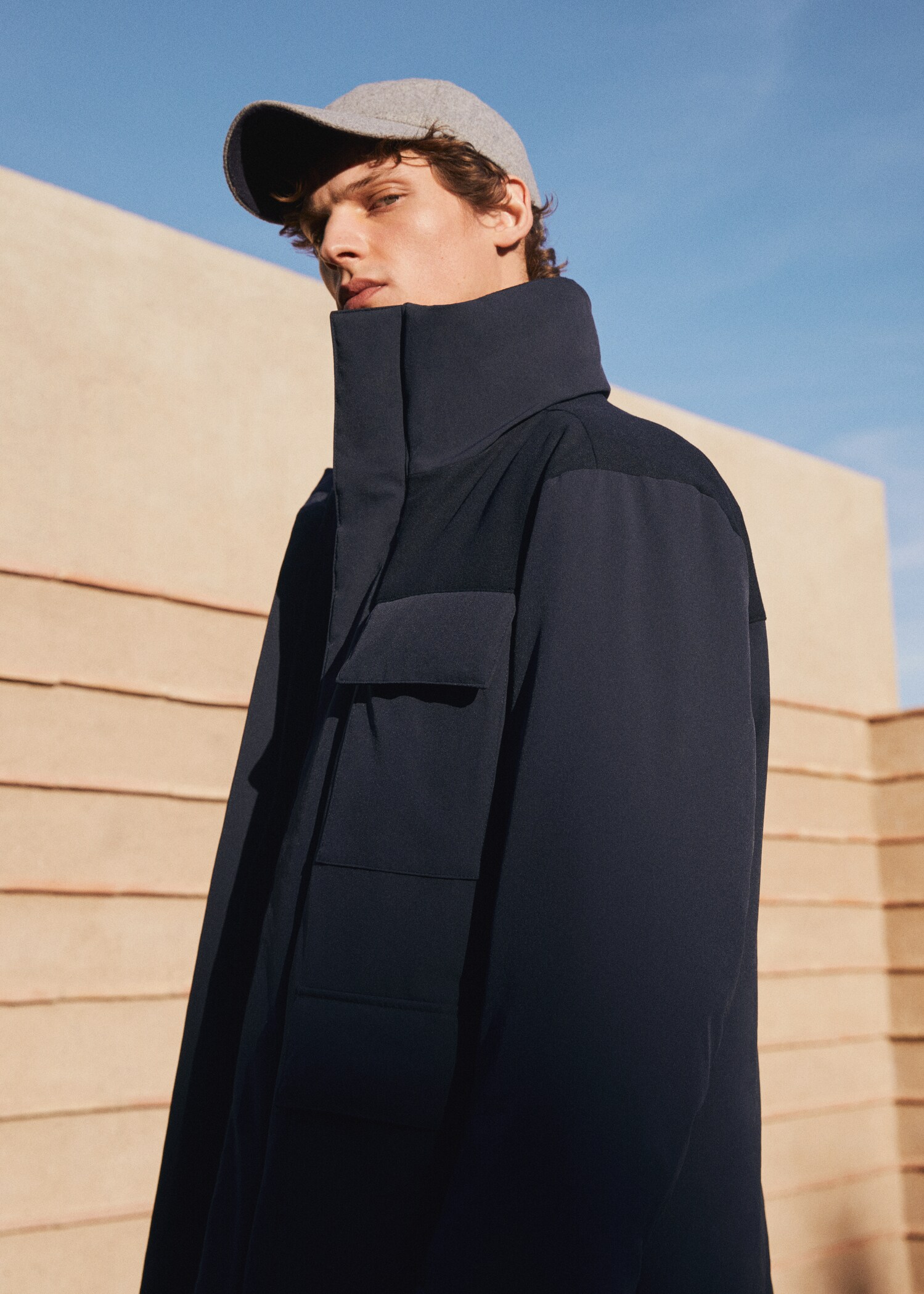 Contrast panel parka - Details of the article 5