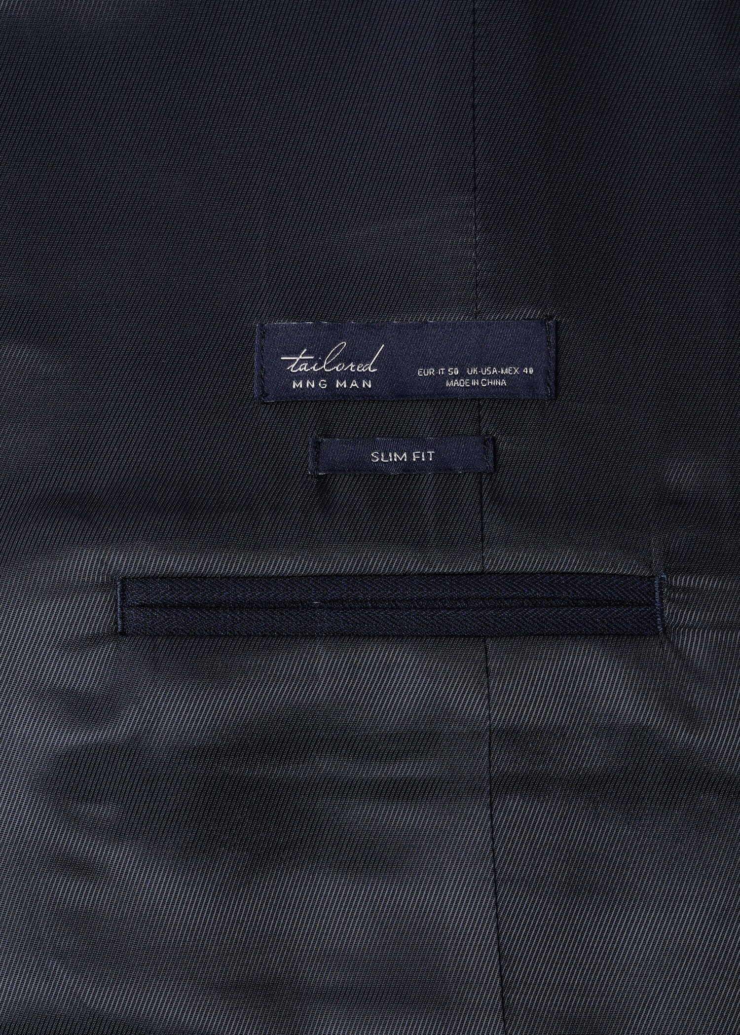 Slim Fit Anzugweste - Detail des Artikels 7