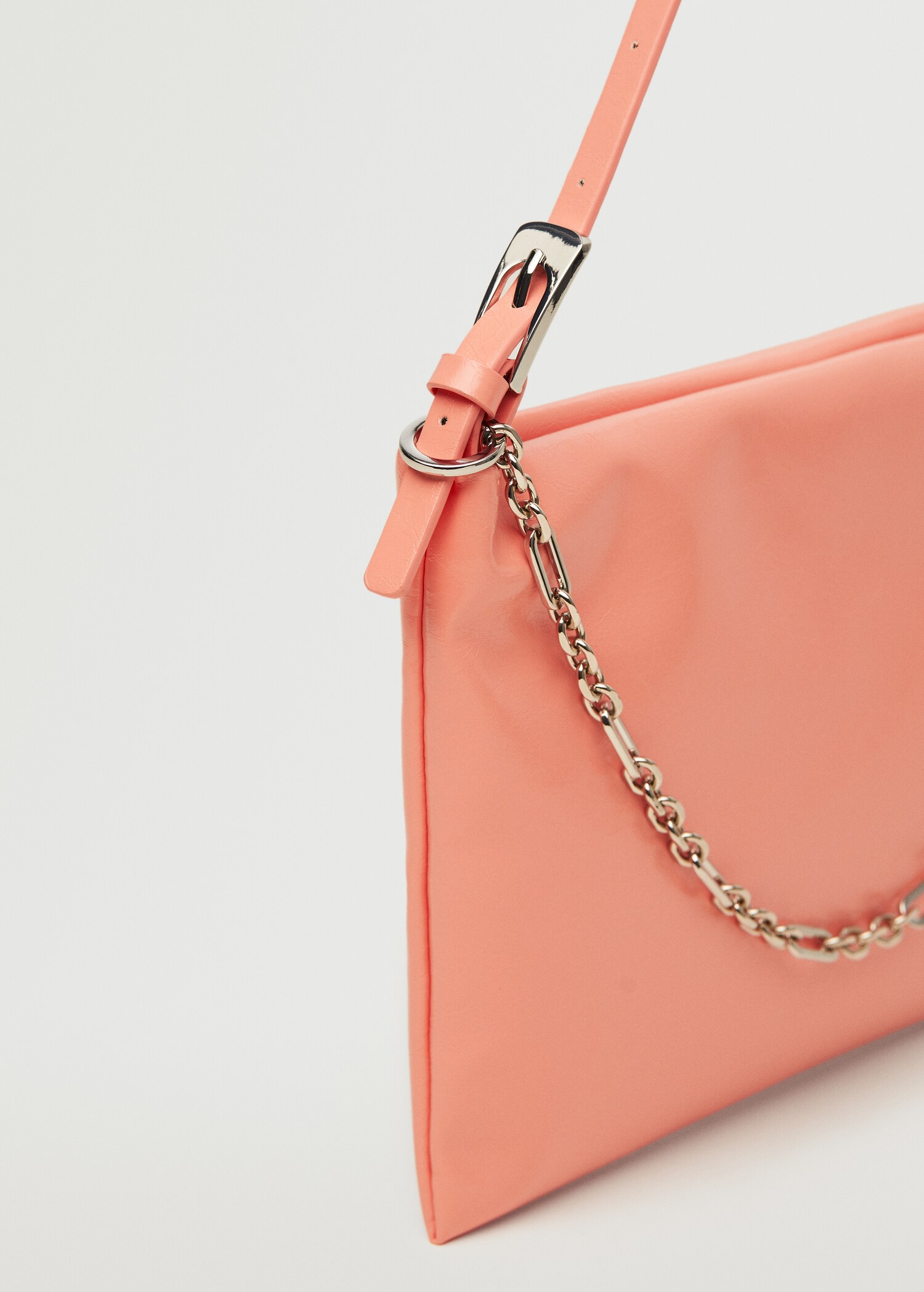 Tasche mit kurzem Kettenhenkel - Mittlere Ansicht