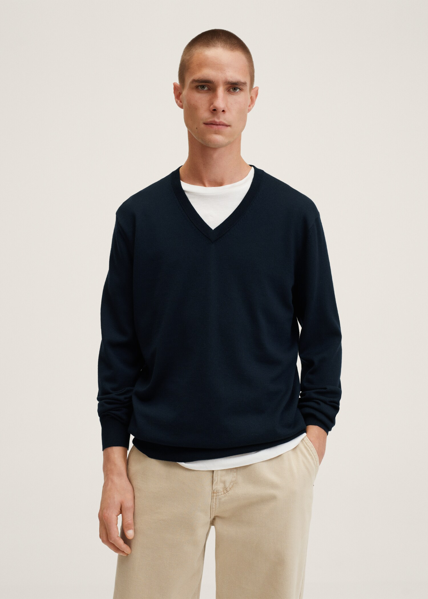 Jersey lana cuello pico - Plano medio