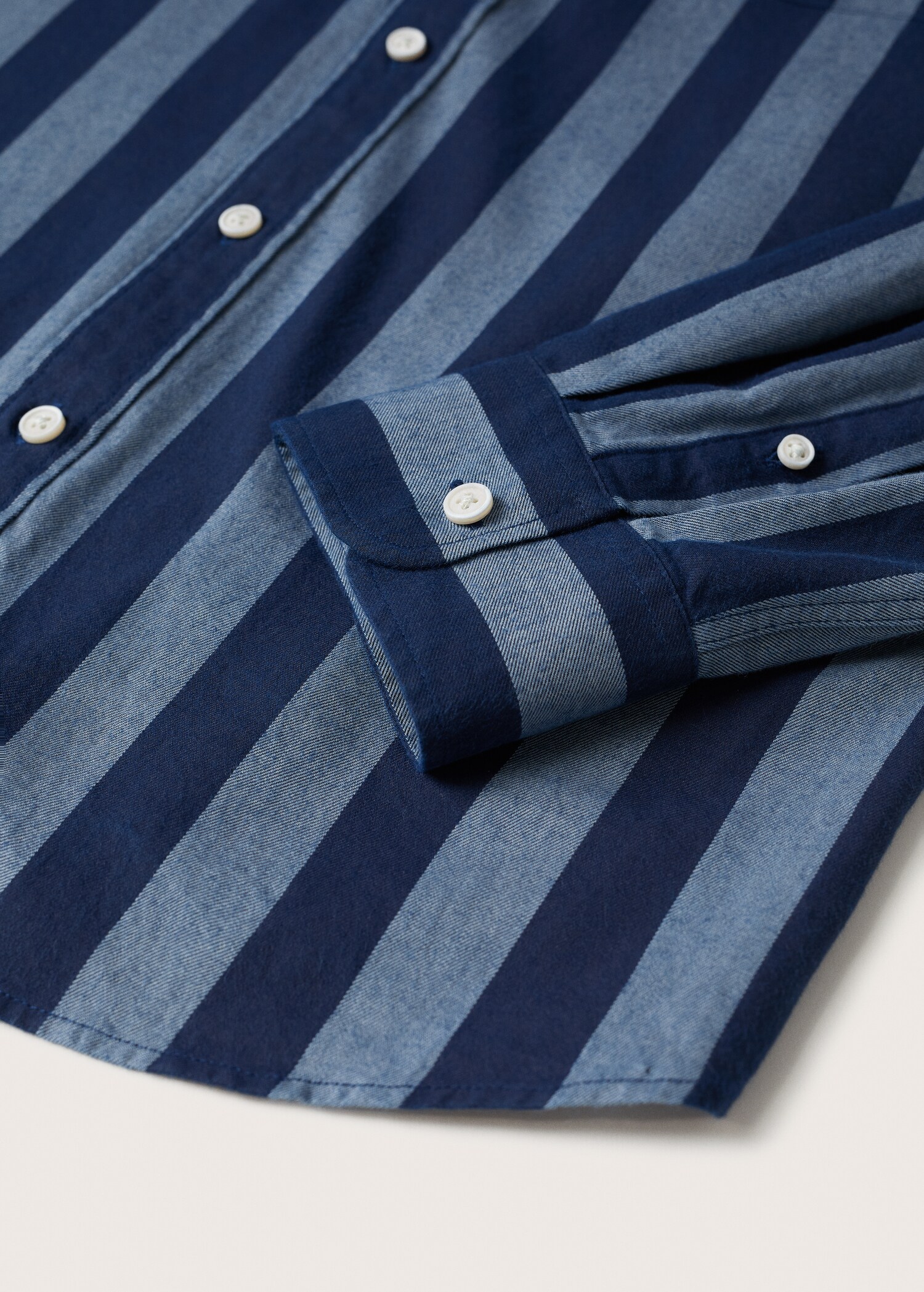 Striped slim-fit shirt - Details of the article 7