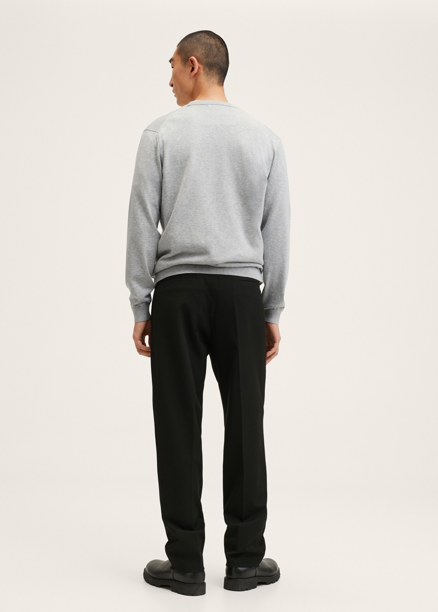 Thermoregulating V-neck sweater - Reverse of the article