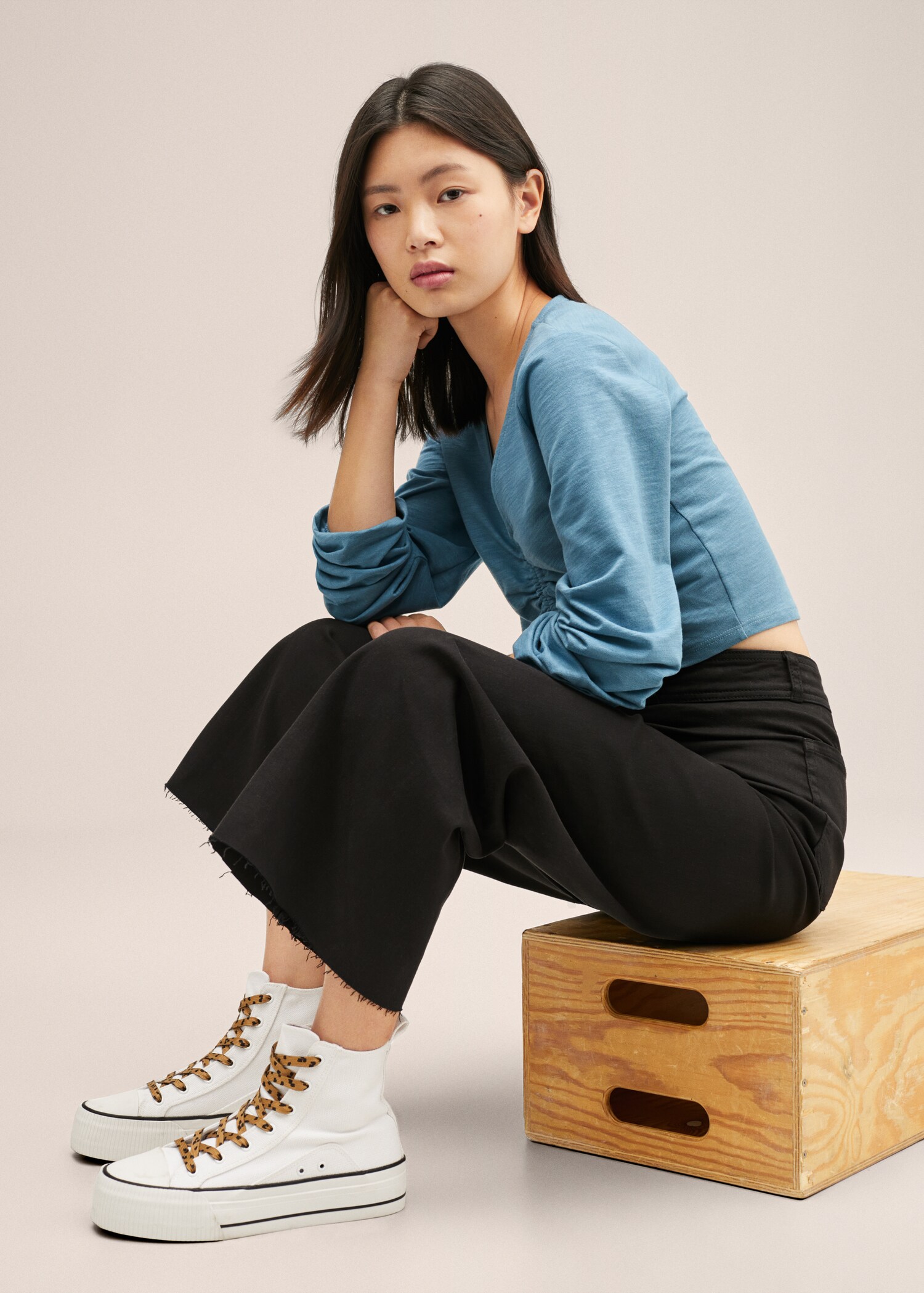 Cropped wide-leg jeans - Details of the article 1