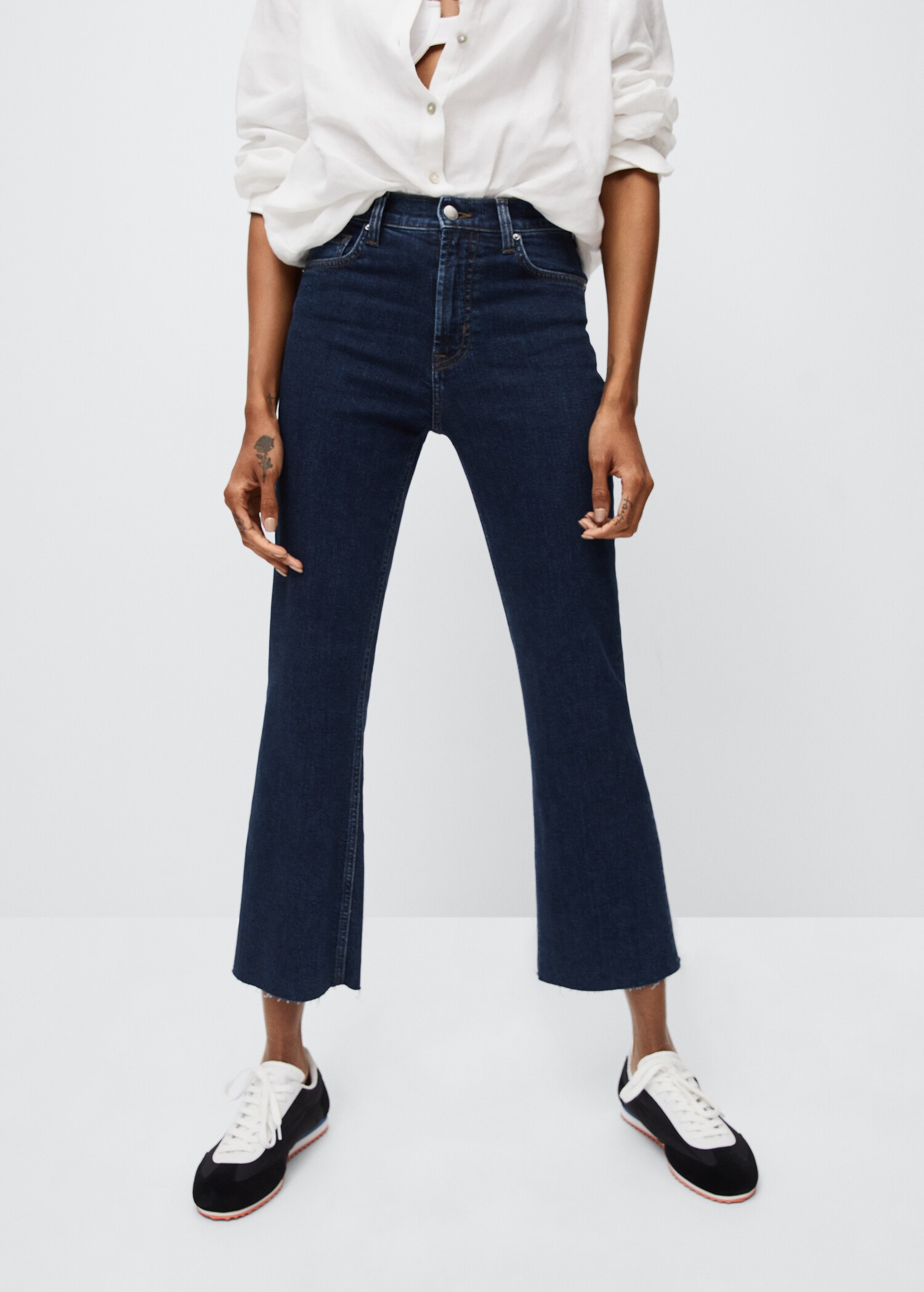 Jeans bootcut tiro alto - Plano medio