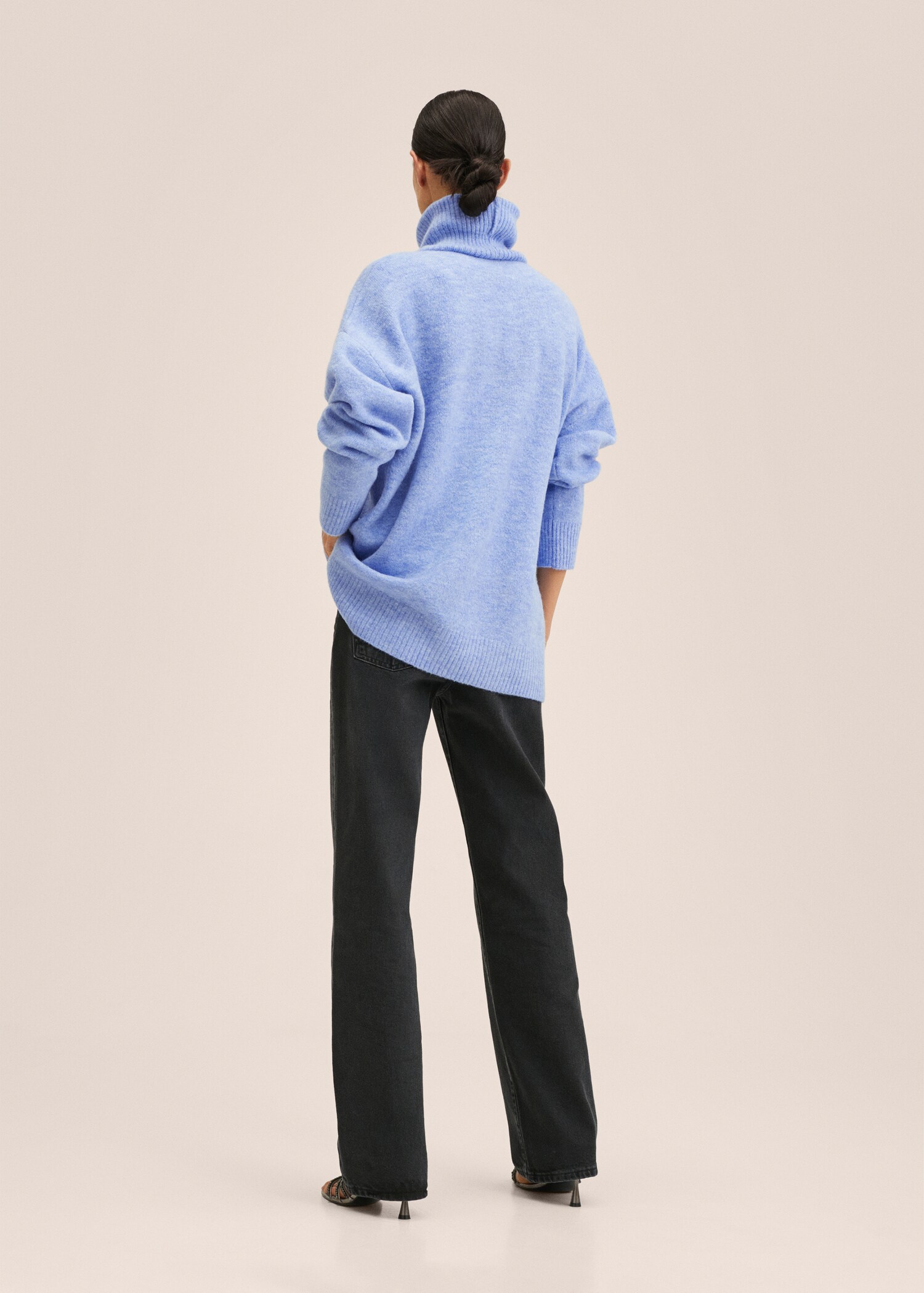 Oversize knit sweater - Reverse of the article