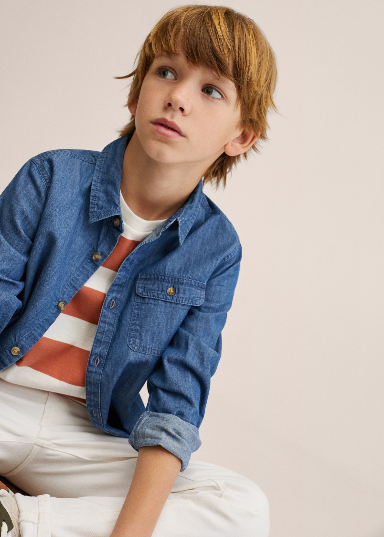 Camisa denim - Plano medio