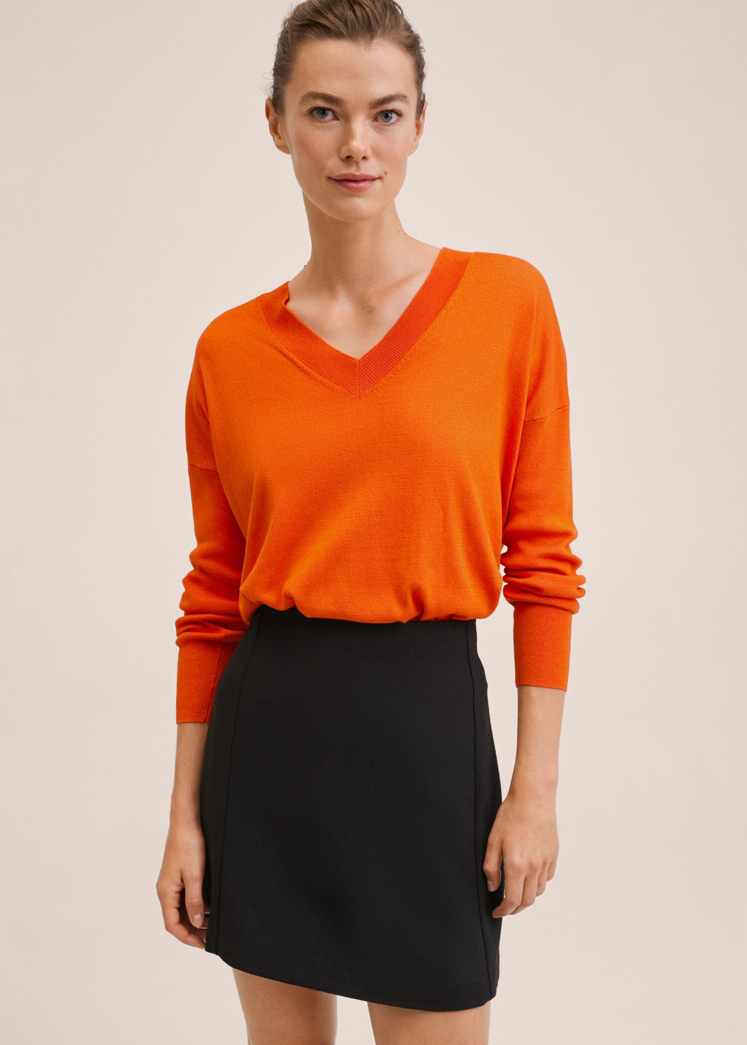 V-neckline oversize sweater - Medium plane