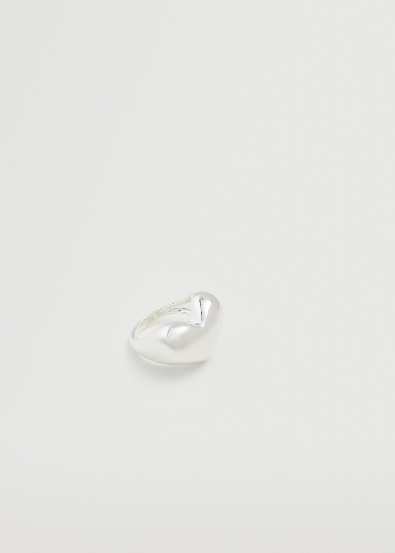 Anillo corazón - Plano medio