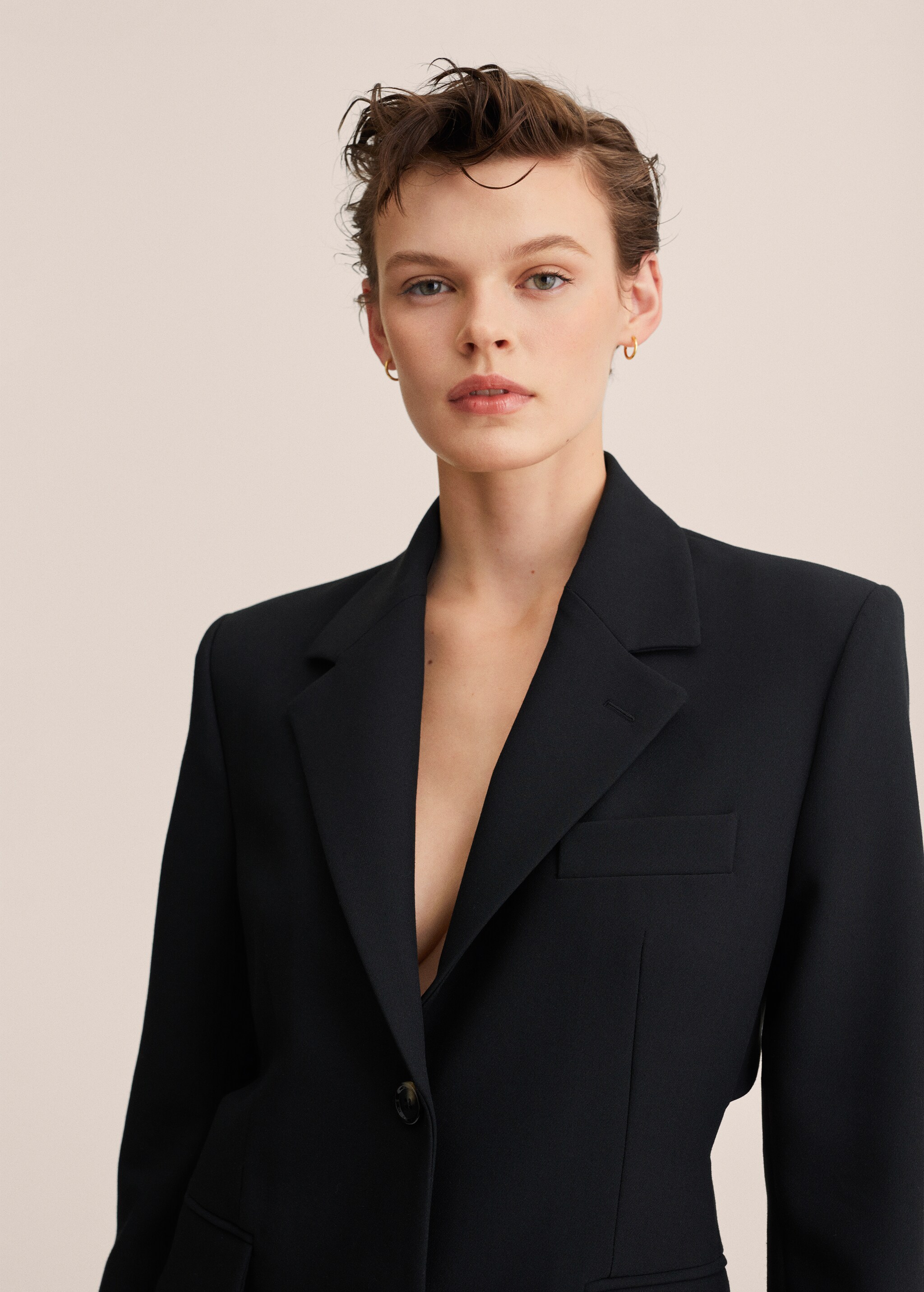 Structured jacket with cut-out - Details of the article 2