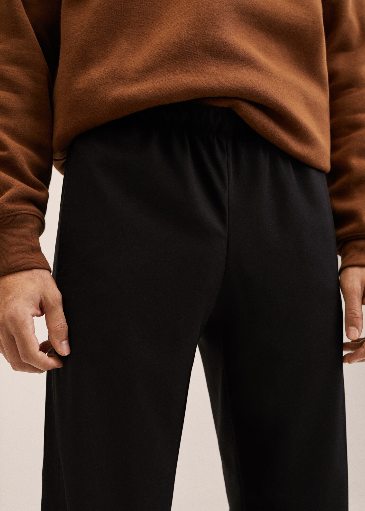 Crease-resistant slim-fit trousers - Details of the article 1