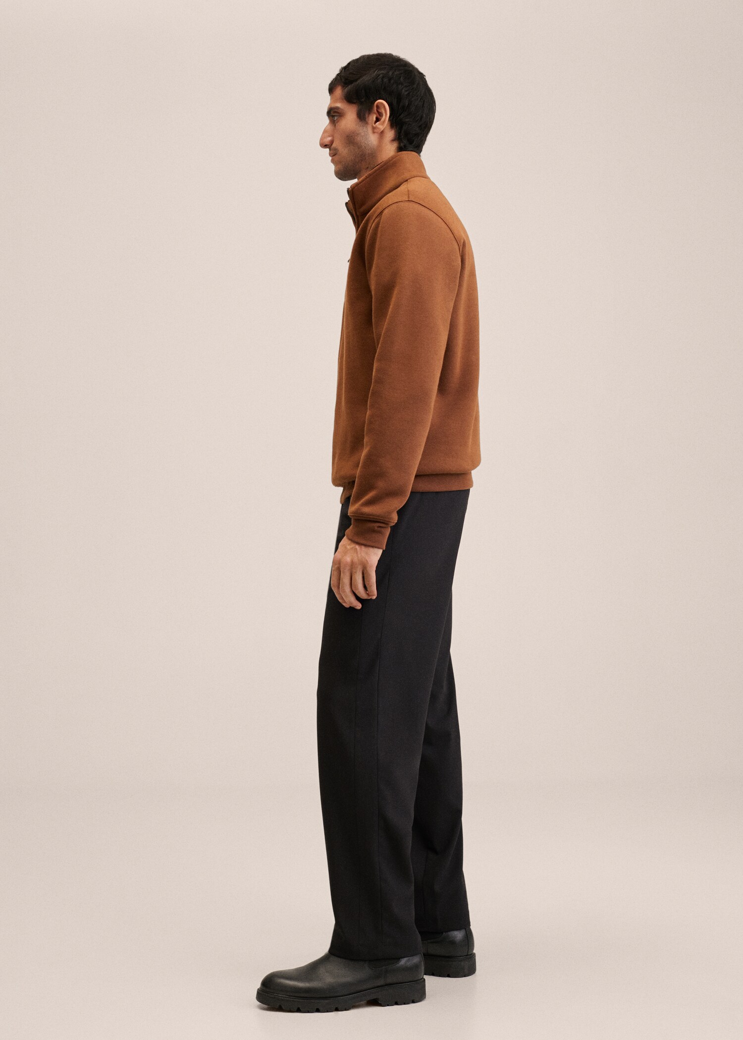 Crease-resistant slim-fit trousers - Details of the article 2