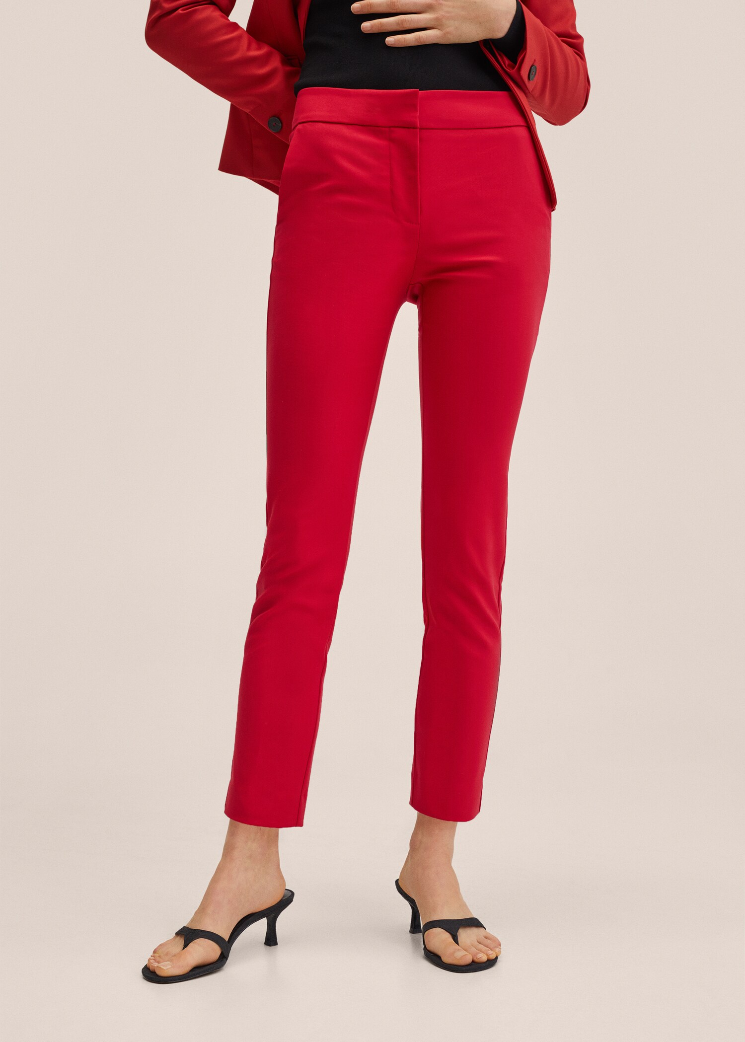 Pantalón pitillo traje - Plano medio