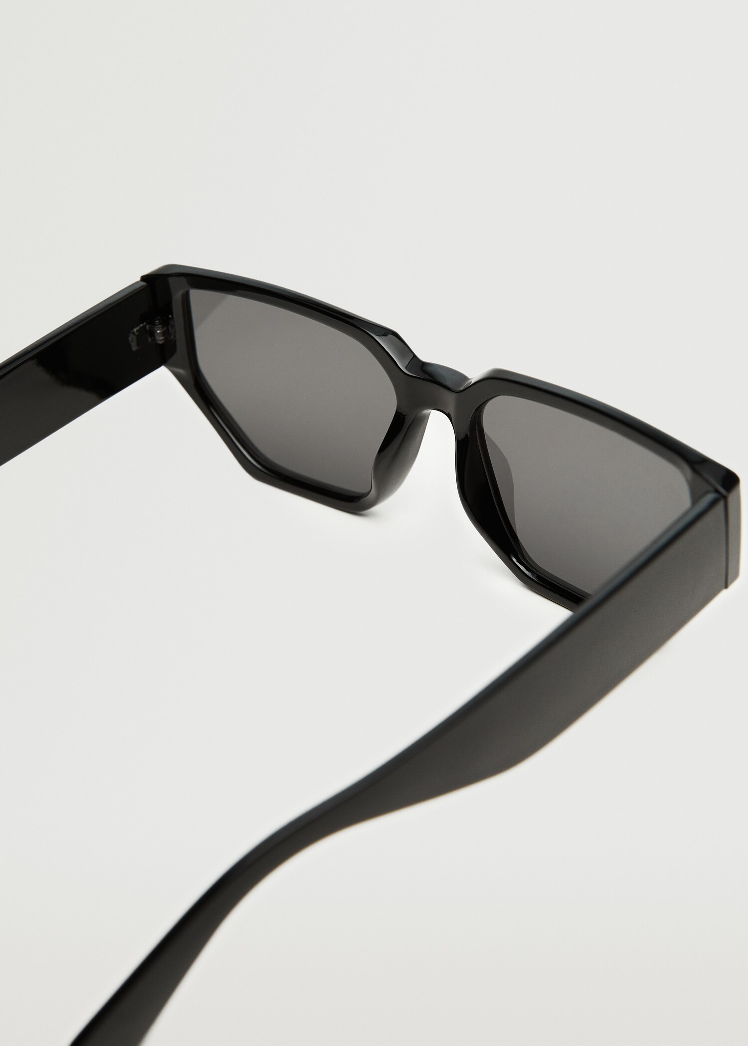 Sonnenbrille mit Azetatfassung - Detail des Artikels 2
