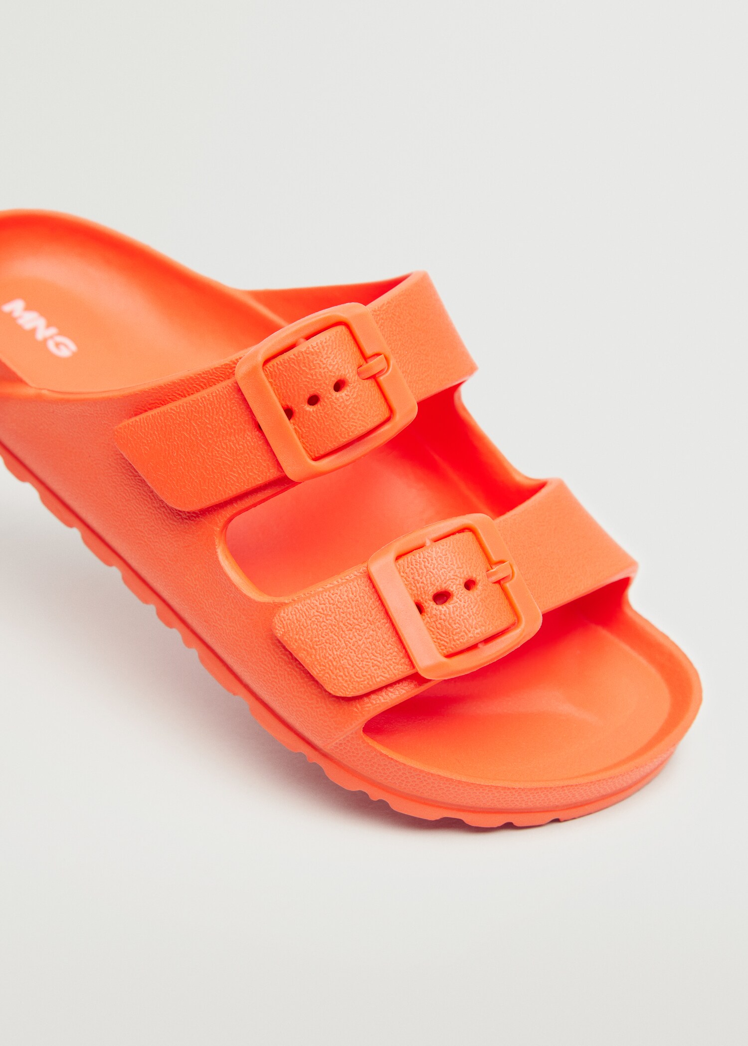 Flip flops buckles - Details of the article 3