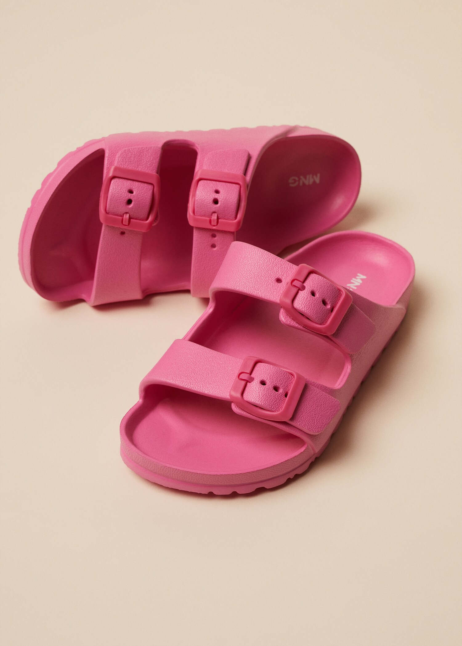 Flip flops buckles - Details of the article 8