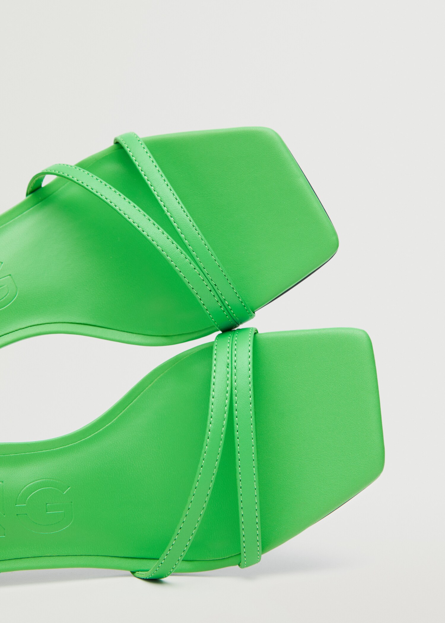Heel leather sandals - Details of the article 2