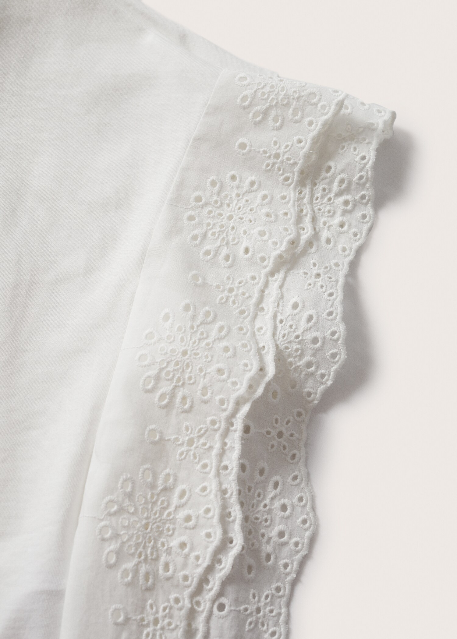 Embroidered cotton T-shirt - Details of the article 8