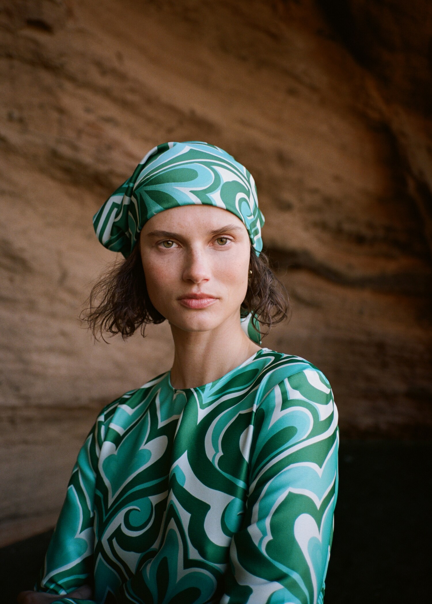 Printed cut-out detail dress - Details of the article 7