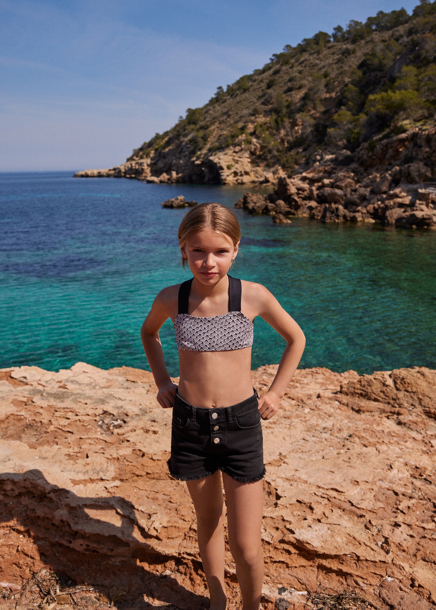 Frayed hem denim shorts - Details of the article 5