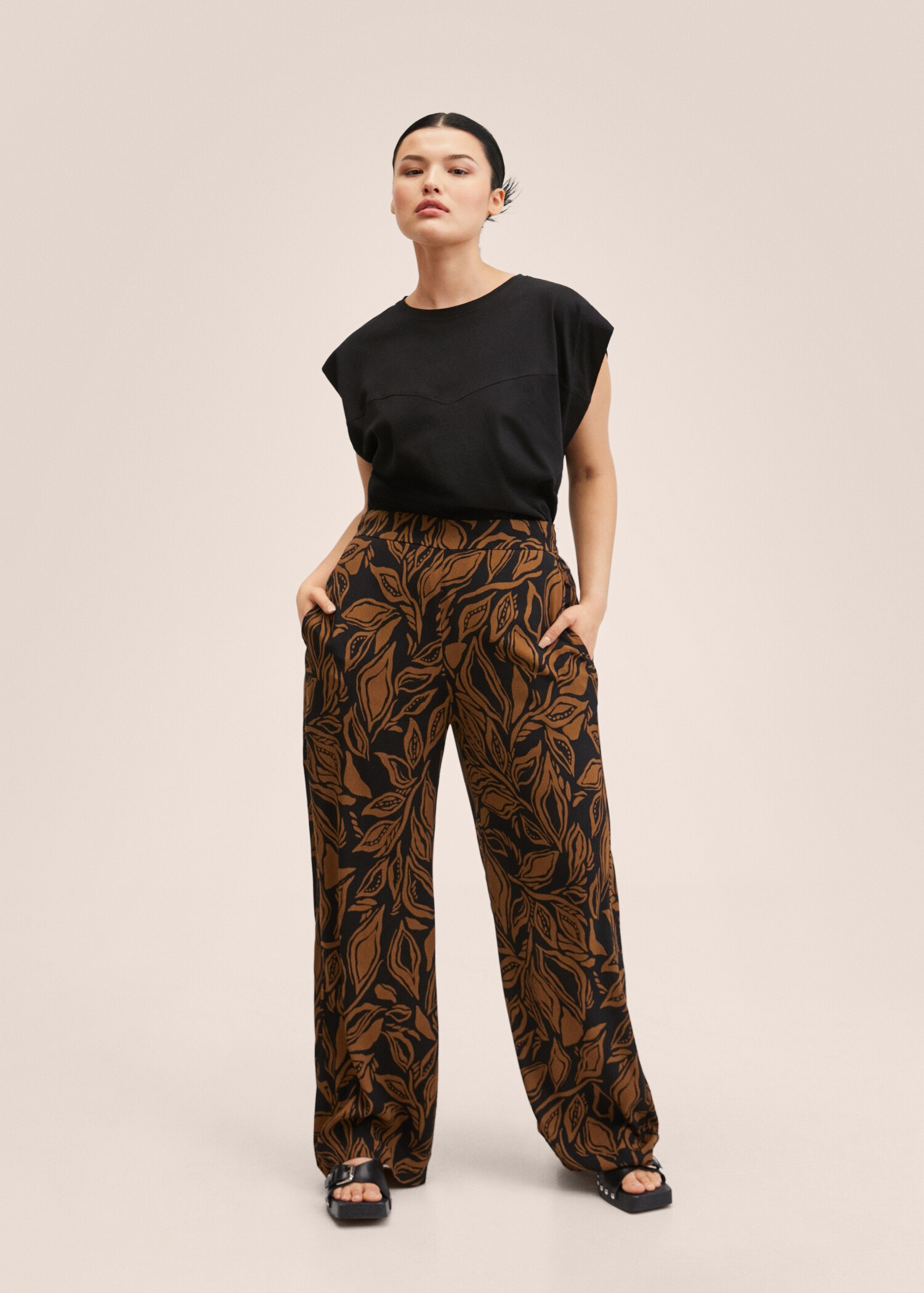 Printed palazzo pants - Details of the article 3